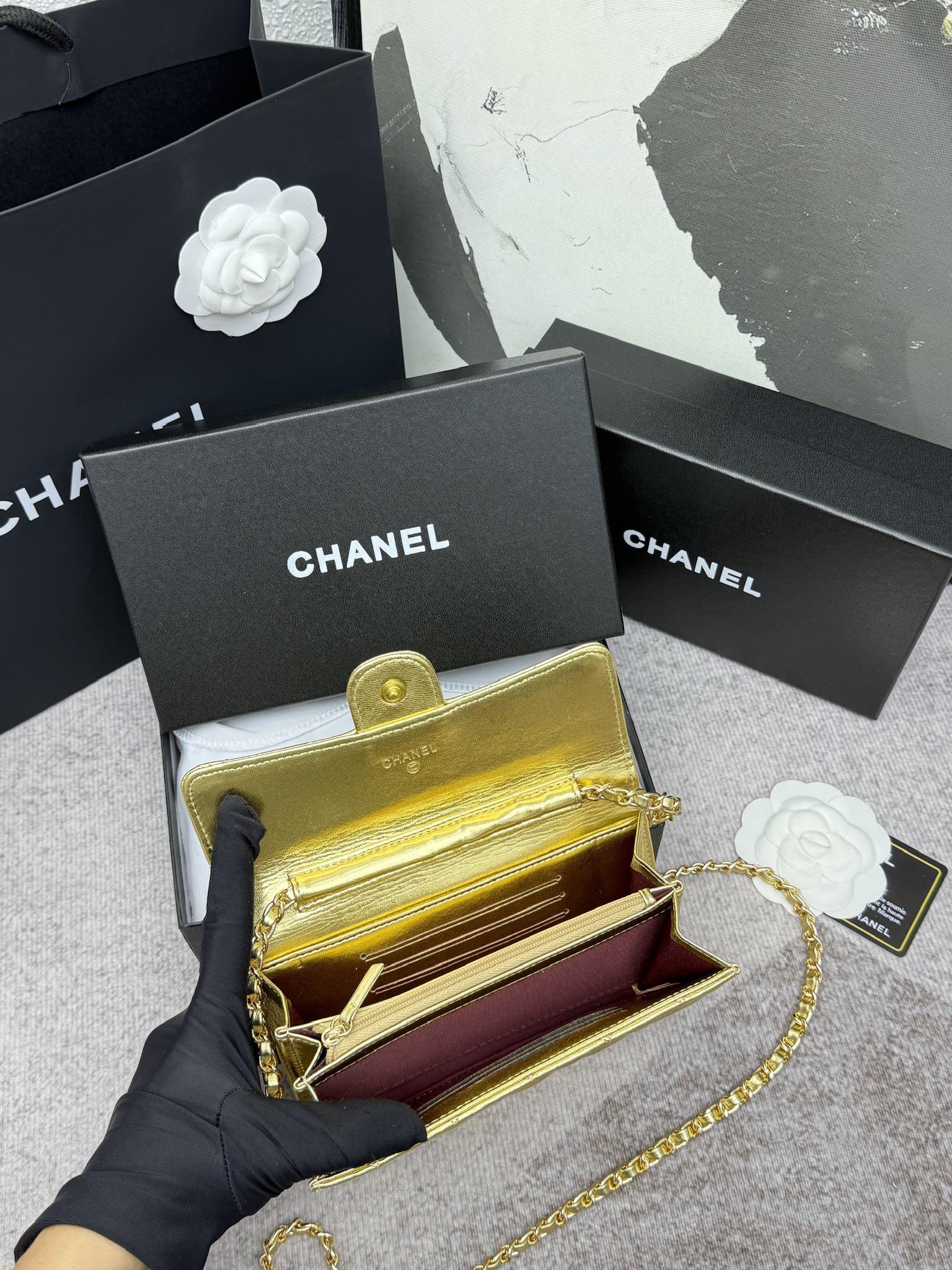 CHANEL 经典CF長款チェーンショルダーバッグ - スタイリッシュな格子模様と大容量