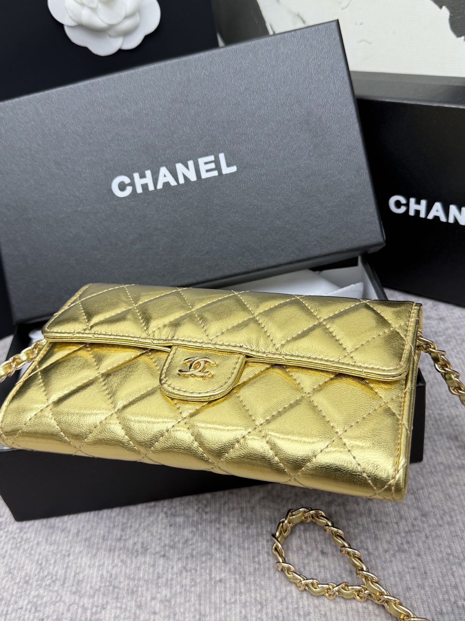 CHANEL 经典CF長款チェーンショルダーバッグ - スタイリッシュな格子模様と大容量
