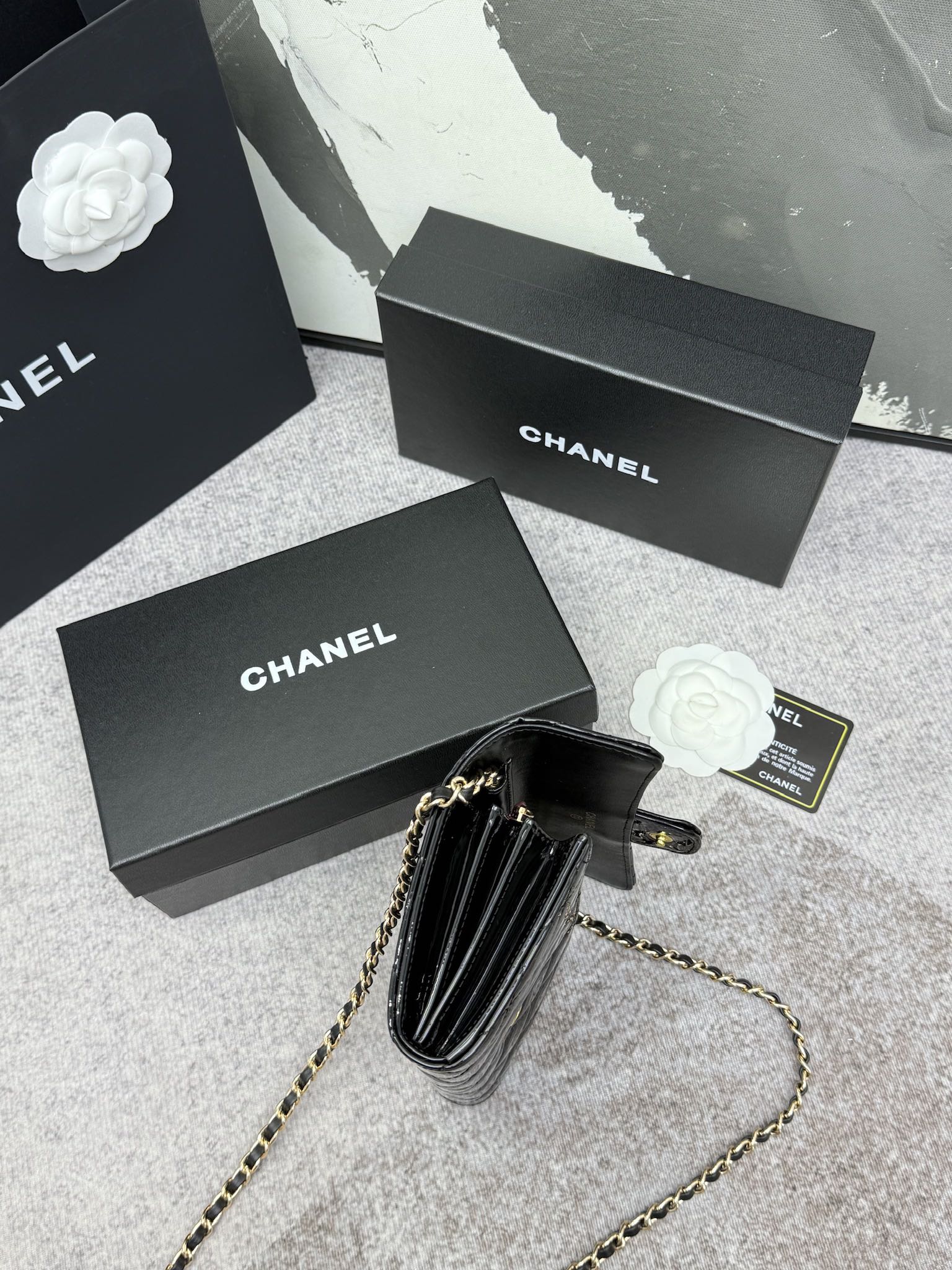 CHANEL 经典CF长款链条挎包 - スタイリッシュな格子デザインと大容量