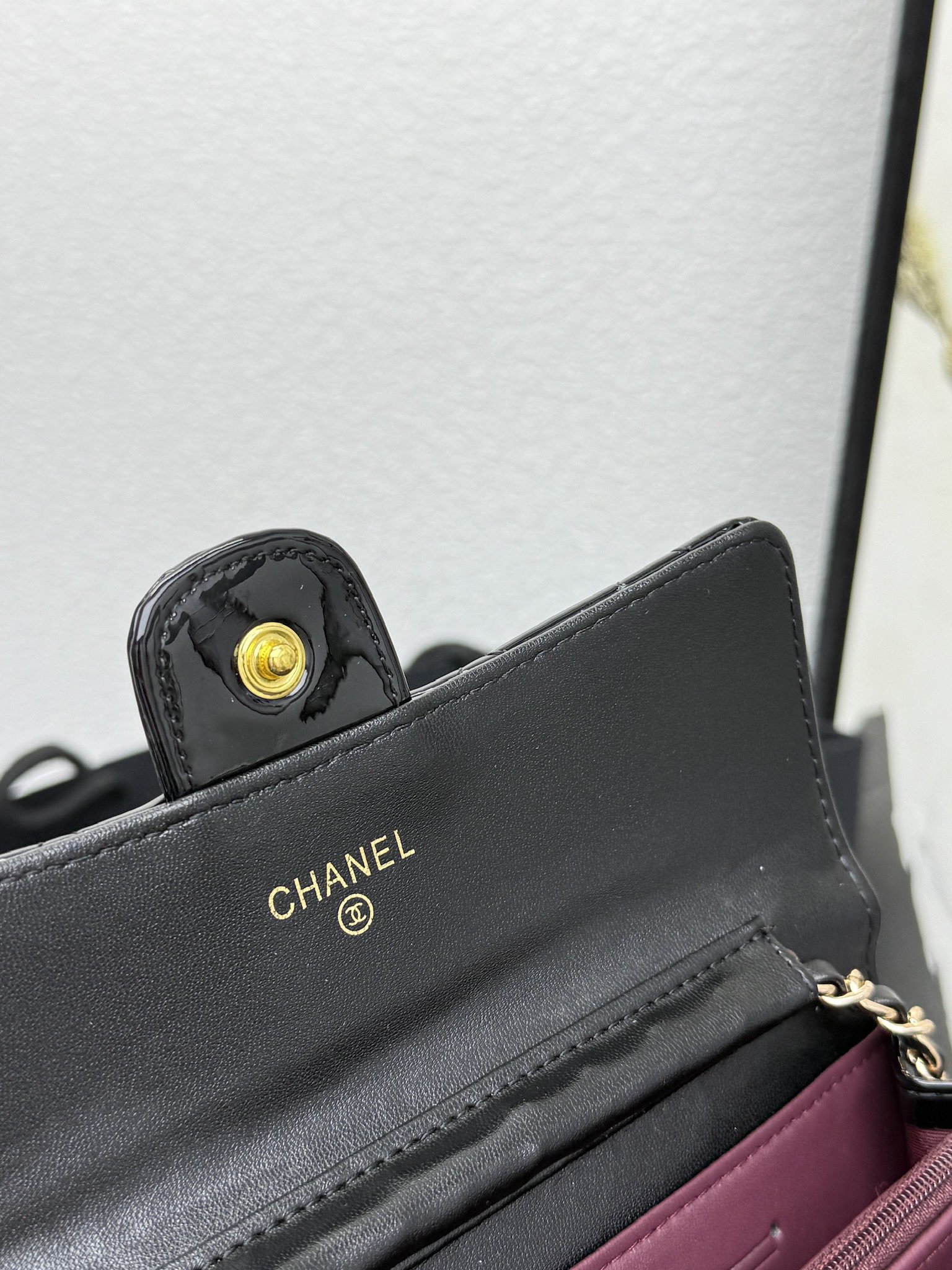 CHANEL 经典CF长款链条挎包 - スタイリッシュな格子デザインと大容量