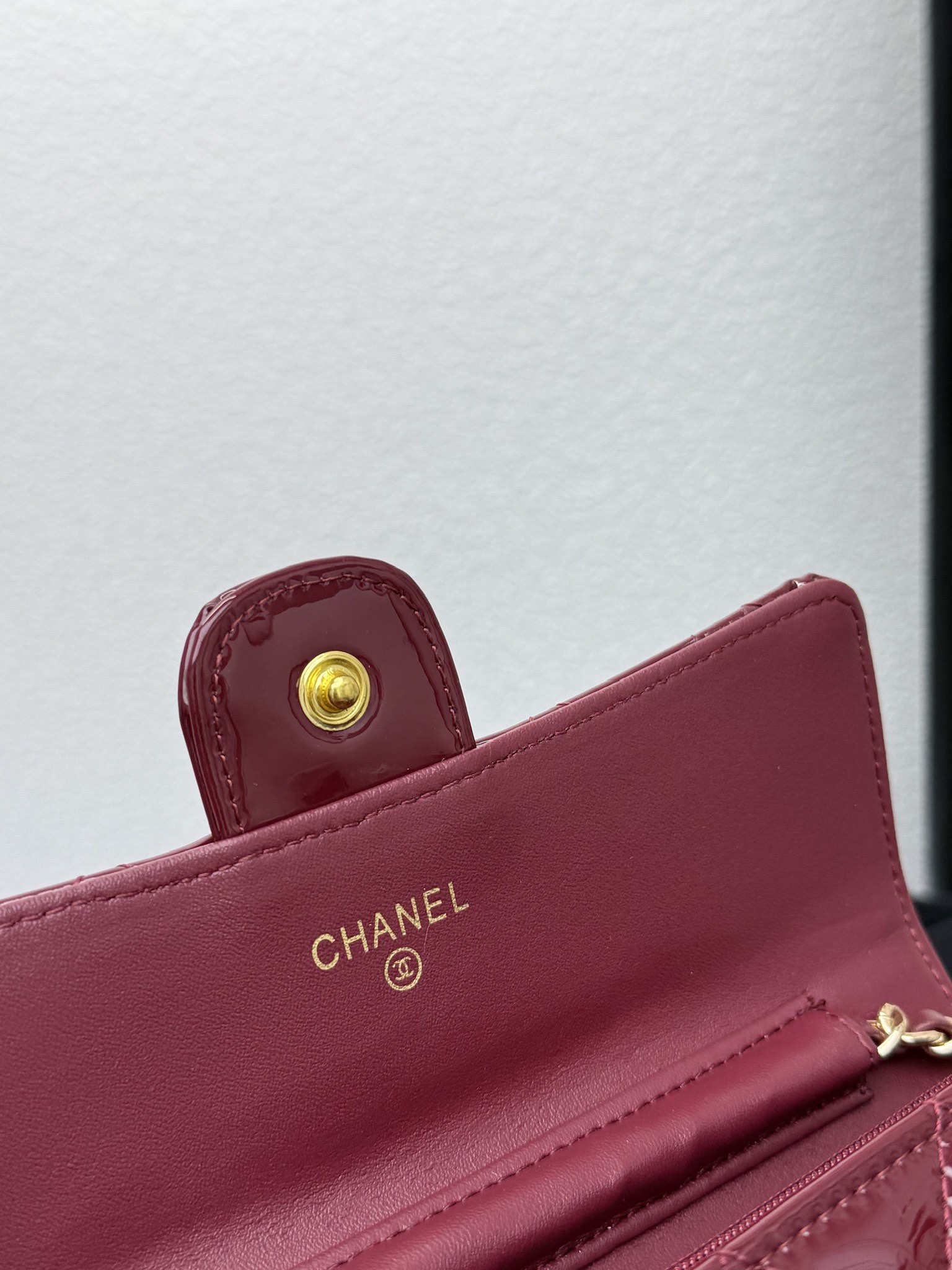 Chanel 经典CF長款チェーンバッグ - 大容量・おしゃれなデザイン