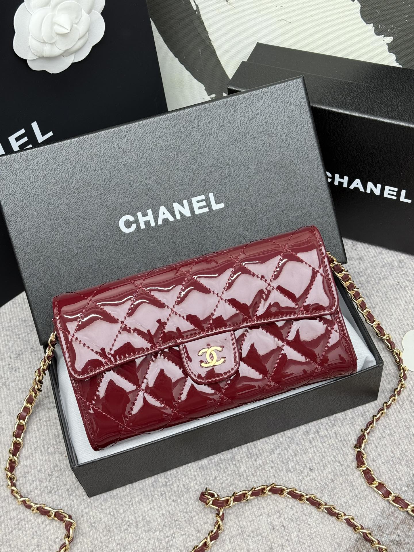Chanel 经典CF長款チェーンバッグ - 大容量・おしゃれなデザイン