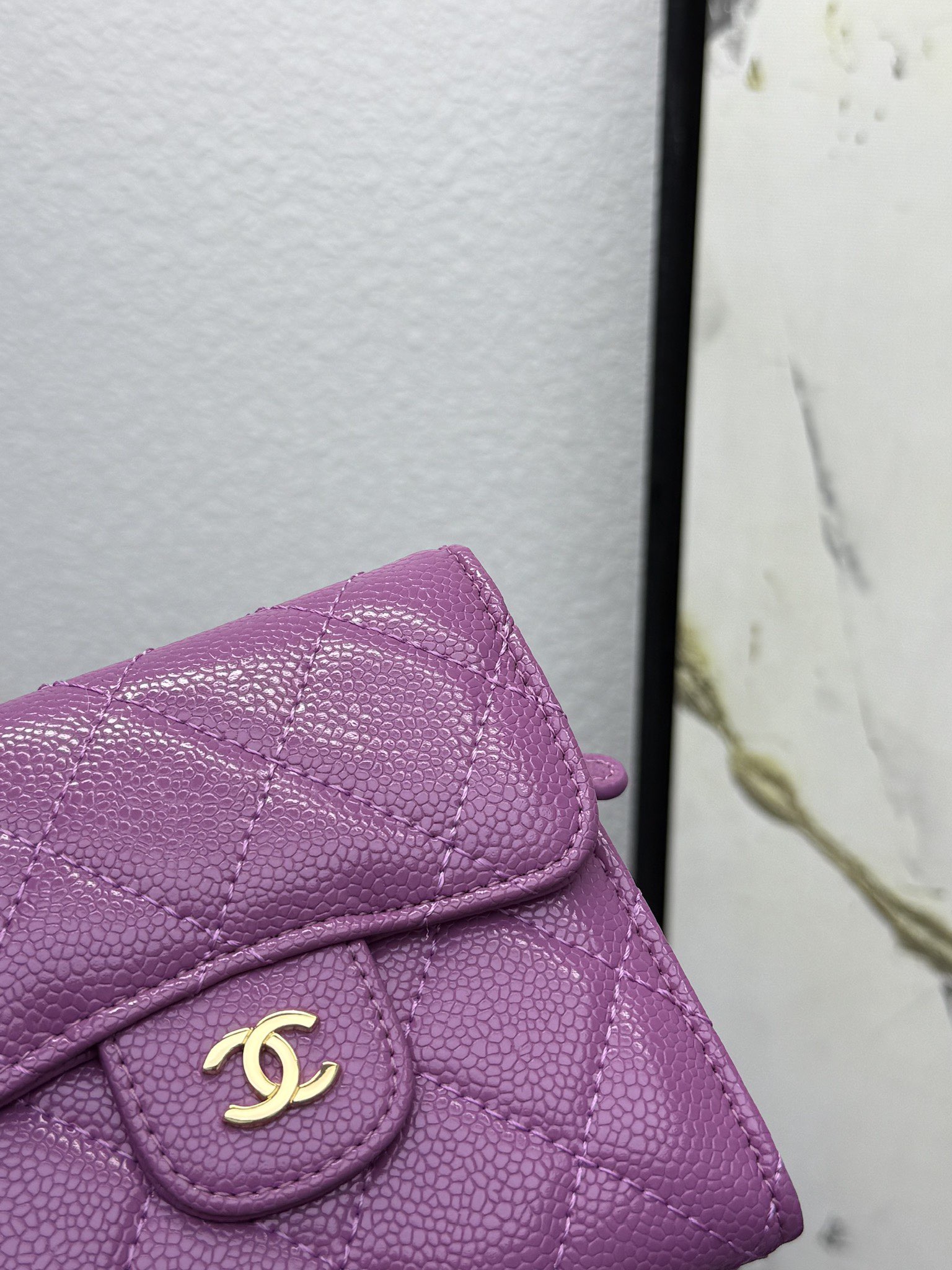 CHANEL牛皮CF短三折財布 - 6カードポケット＆小銭入れ付き