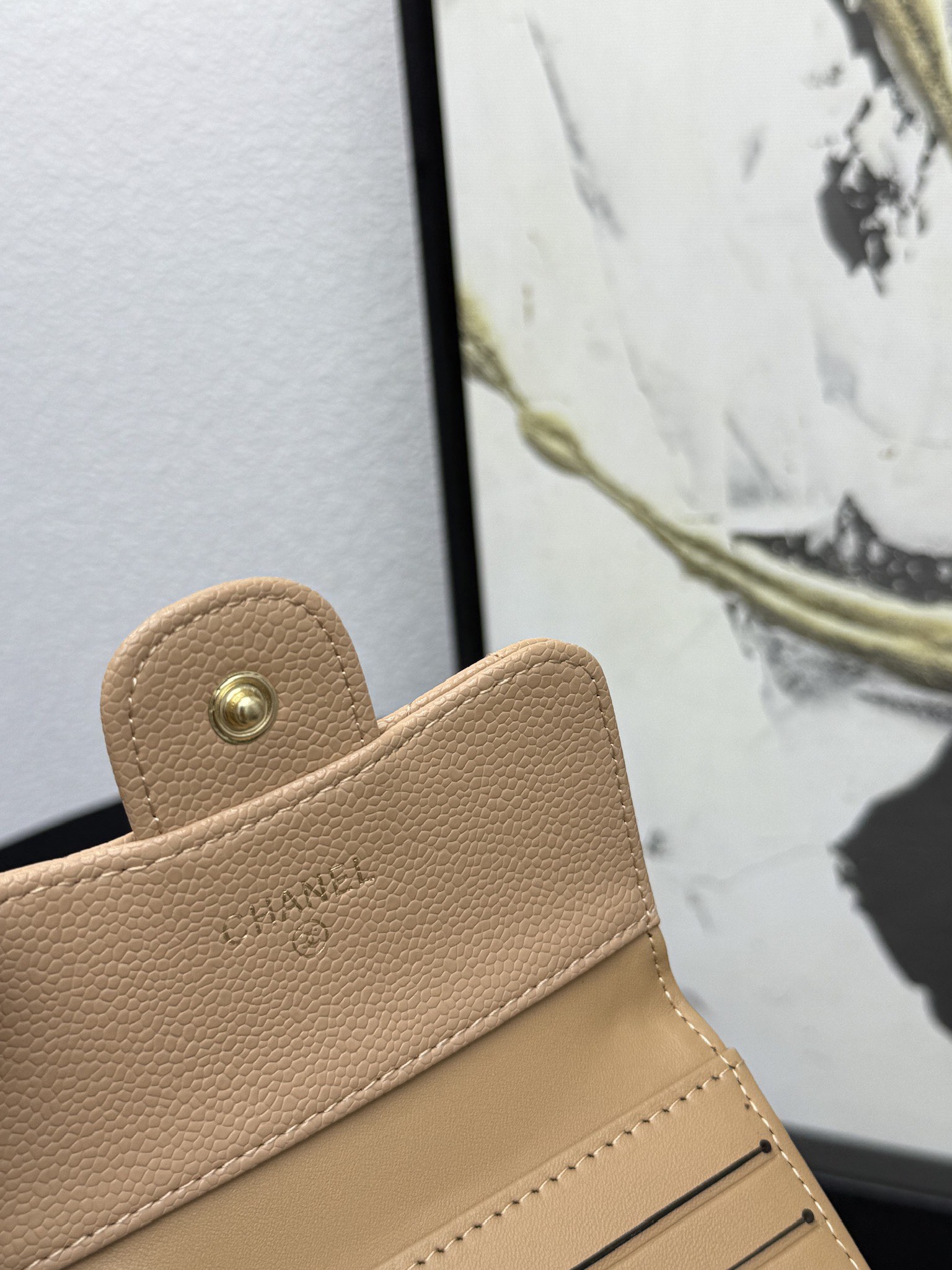 CHANEL牛皮CF短三折財布 - 6カードスロット＆小銭入れ付き