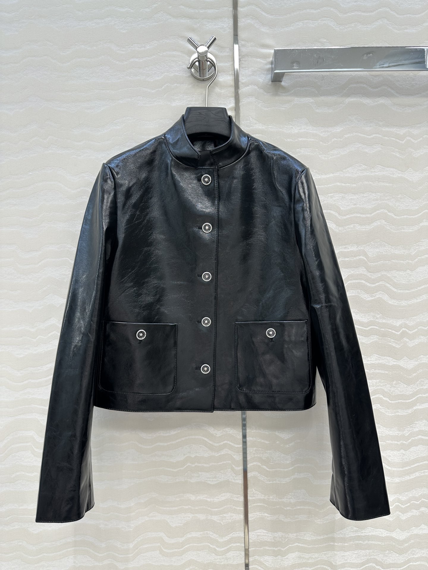 独家首发🍒高端原单品质！coco女孩个性穿搭！高定手工坊系列真皮夹克外套，经典立领双口袋H版型不挑人可甜