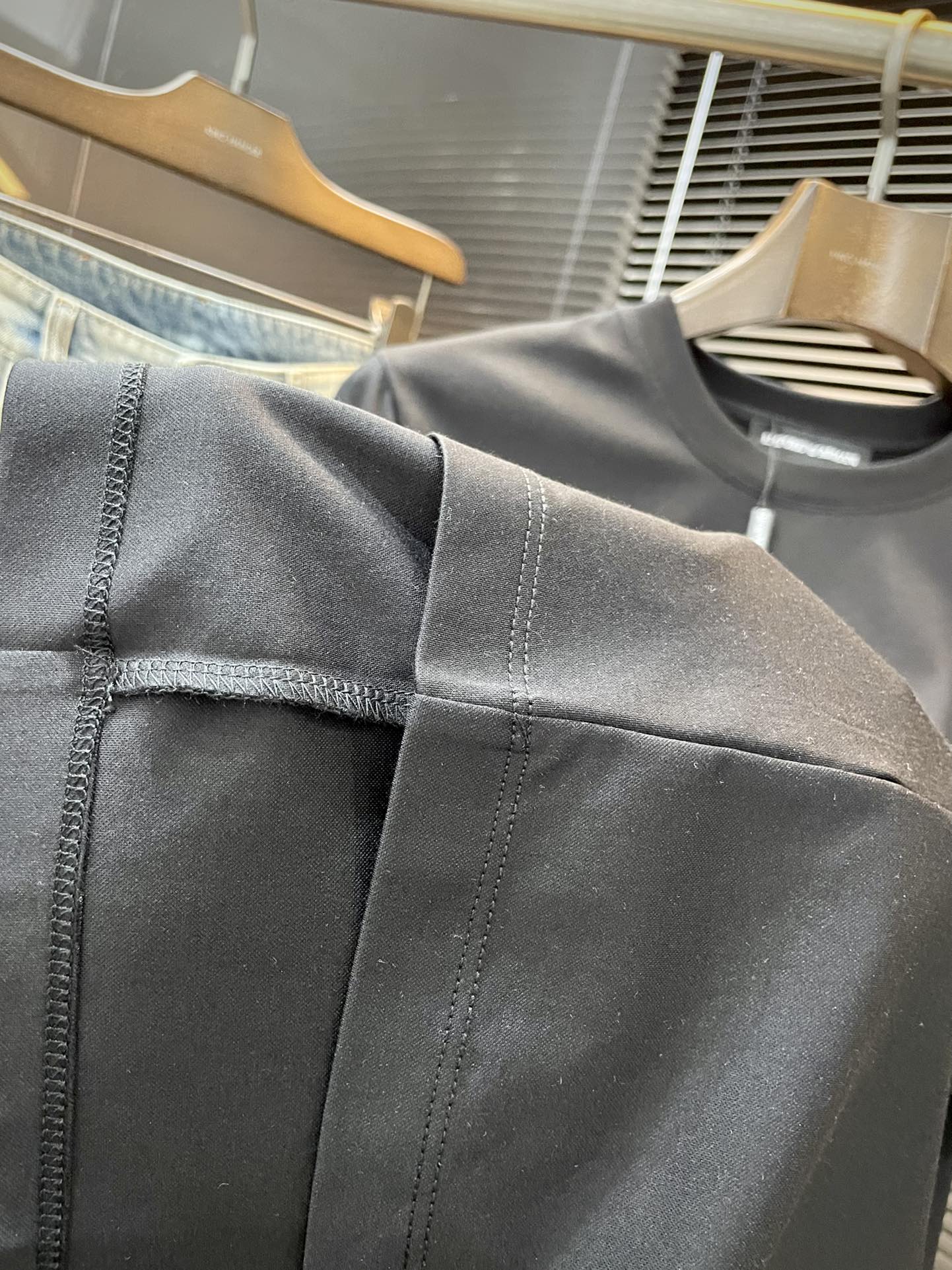  ♠️ EmPorioArmin-（阿玛尼）系列 VIP高级定制 2025新款短袖  百搭款式 任何人都