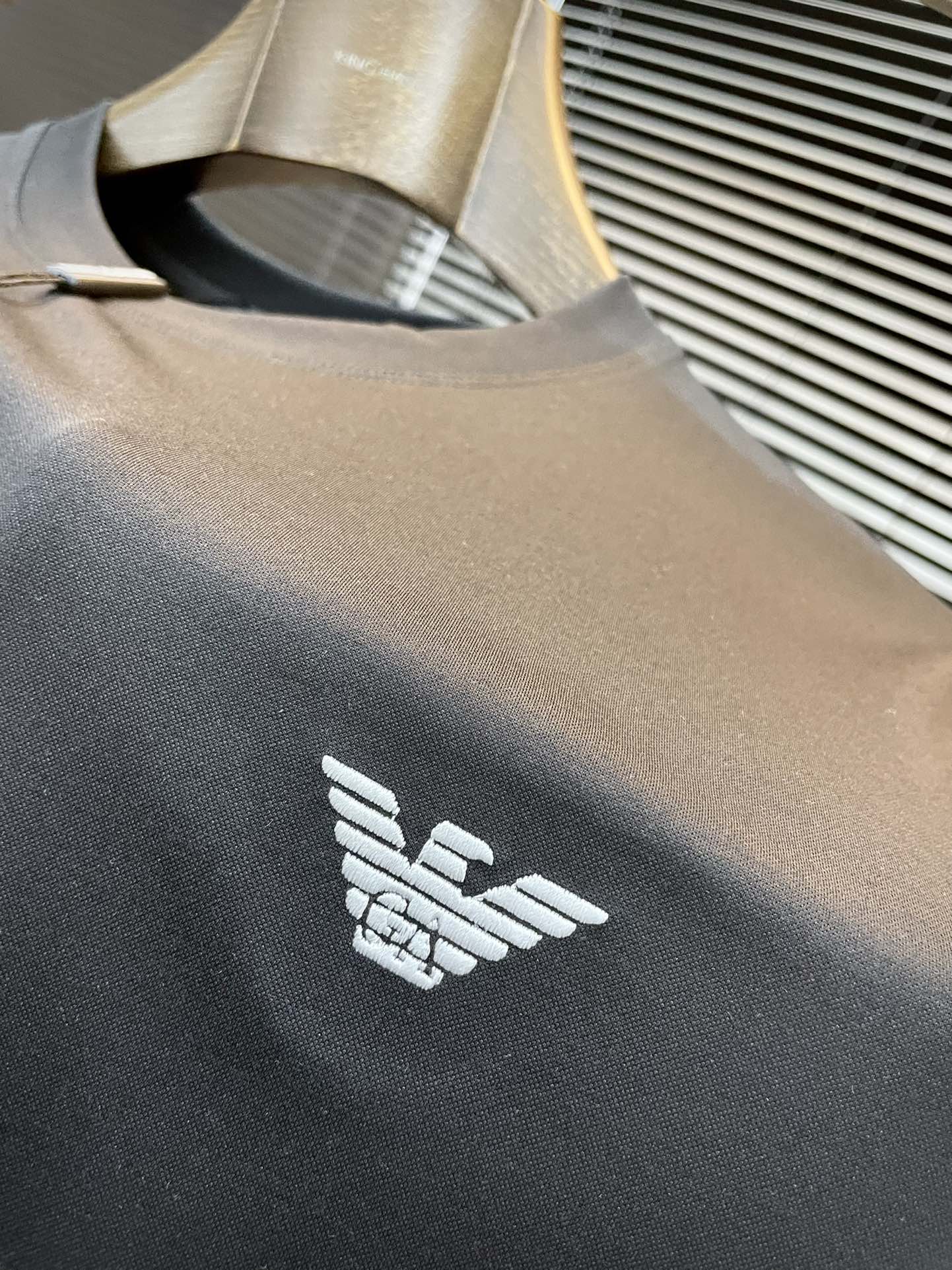  ♠️ EmPorioArmin-（阿玛尼）系列 VIP高级定制 2025新款短袖  百搭款式 任何人都