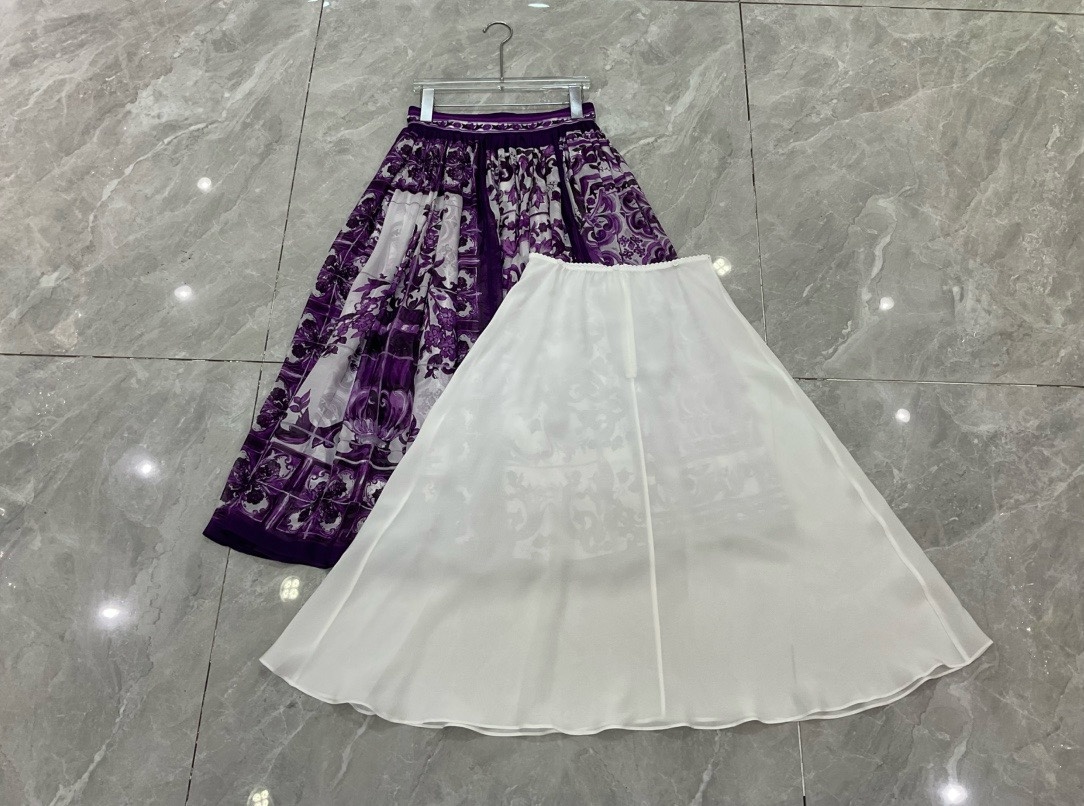 “Versatile Female Outfit: P1633 with Puritanium Swirl Lined Half-Skirts” - 图片 7