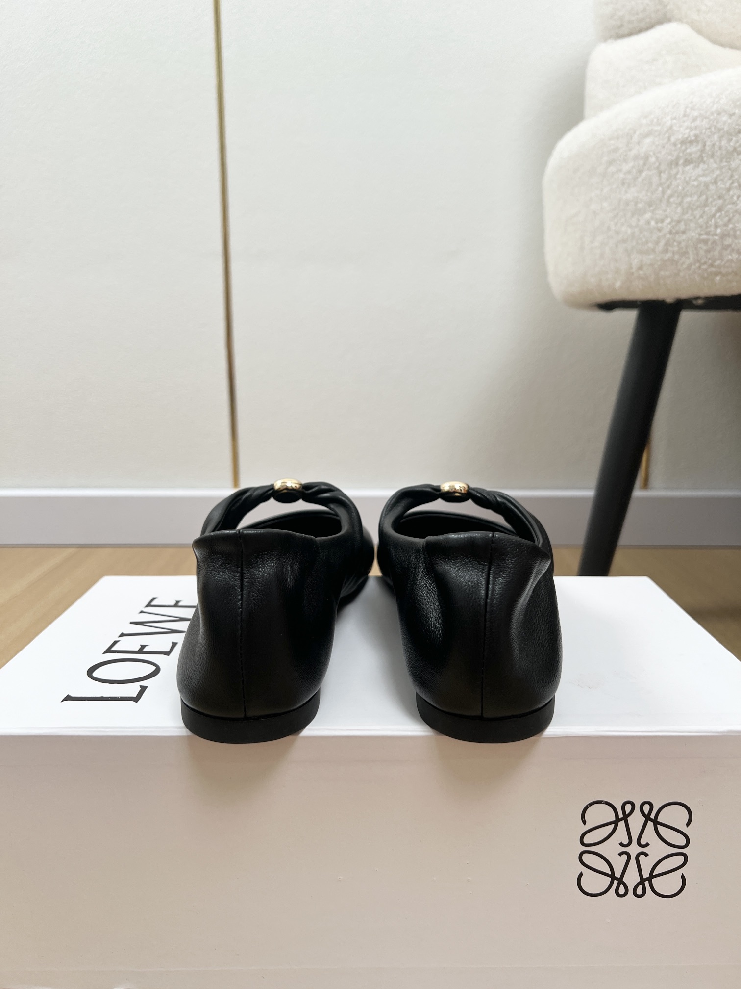 “2025 Summer Collection: Sheepskin Shoes with Zilong Bottom, 40 Coders, Plant Price 650” - 图片 8