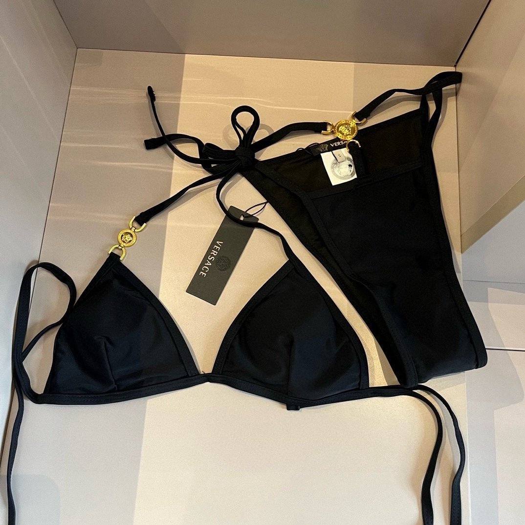 。
范思哲官方新款泳衣比基尼👙，高端定制，S M L XL