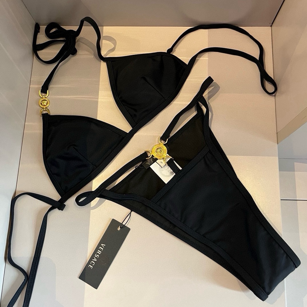 。
范思哲官方新款泳衣比基尼👙，高端定制，S M L XL