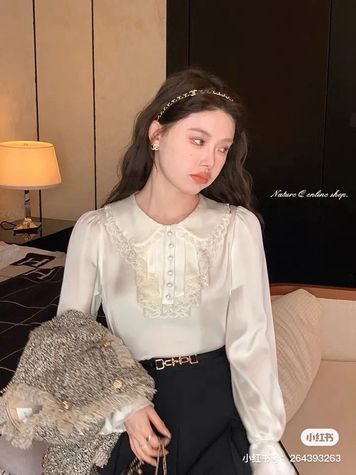 🆕

Chanel香奈儿穿皮链条发箍 头箍