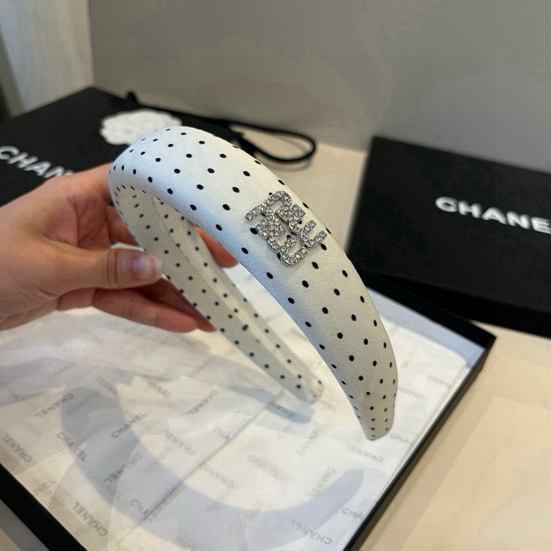 🆕
miumiu缪缪新款发箍