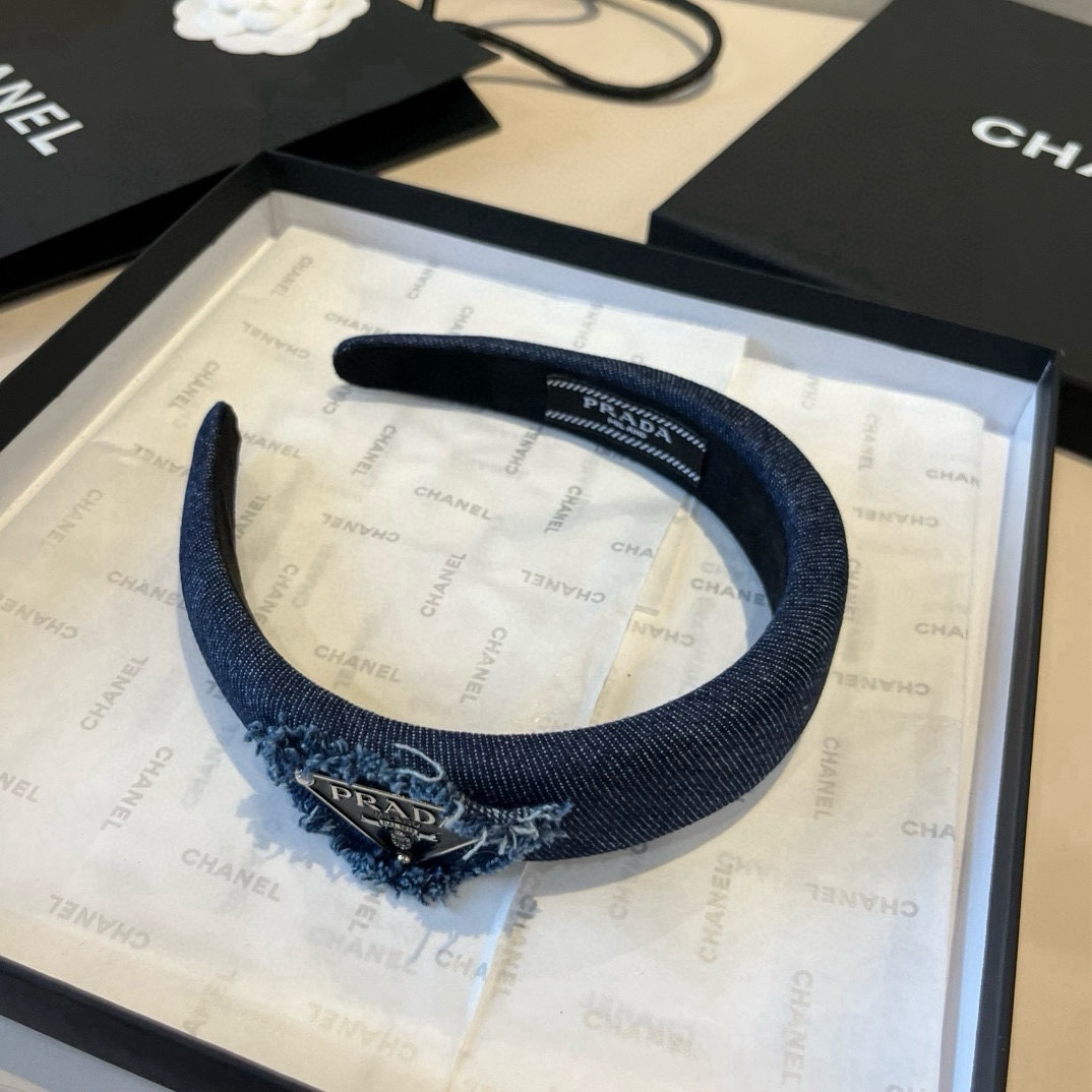 🆕
PRADA普拉达发箍