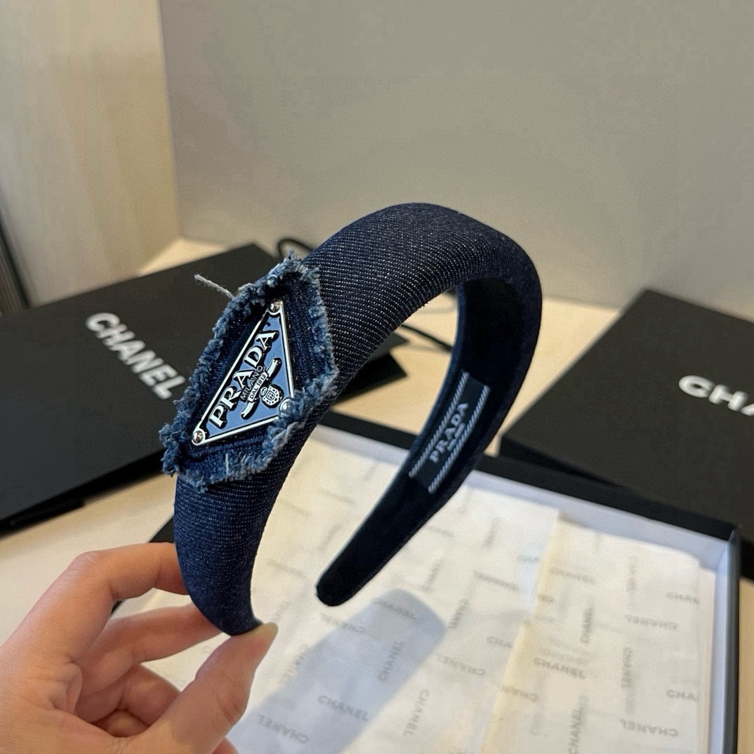 🆕
PRADA普拉达发箍