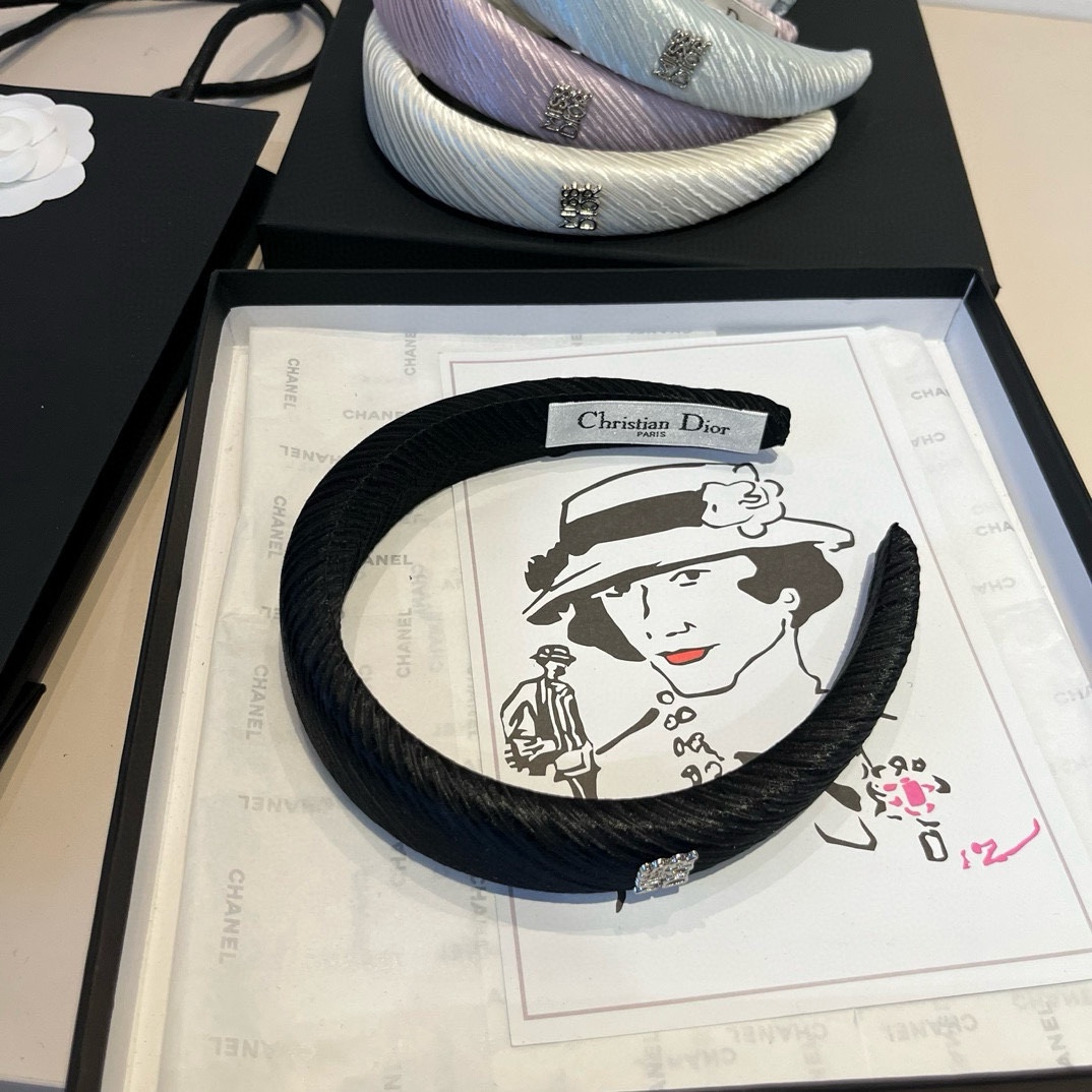 🆕
Dior迪奥新款发箍