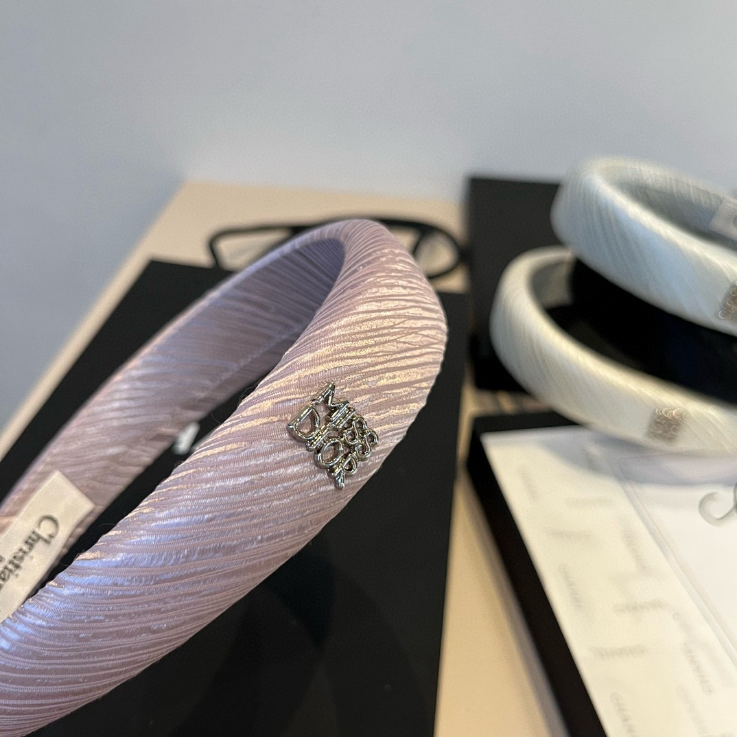 🆕
Dior迪奥新款发箍