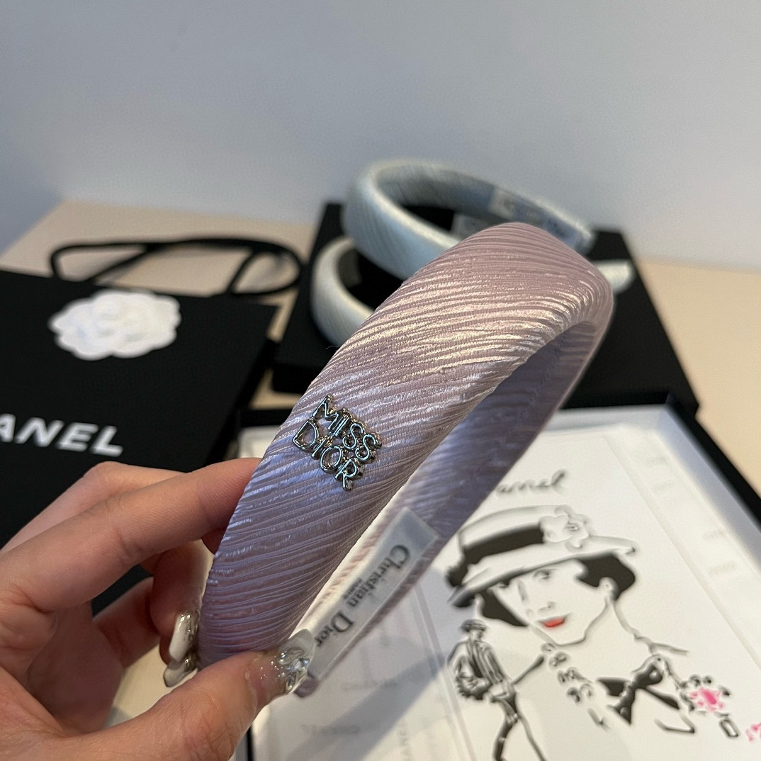 🆕
Dior迪奥新款发箍
