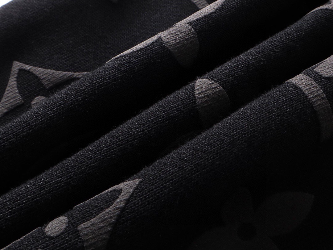 路易威登/Louis Vuitton 夏季新款 老花发泡印花休闲短裤 黑色-Chinese UA Cheap High Quatity Brand Clothes Bags handbags Sneakers wholesale wholesaler seller from China Factory suppliers Fashion Clothing Shoes best Quality Beautiful Price 路易威登/Louis Vuitton 夏季新款 老花发泡印花休闲短裤 黑色