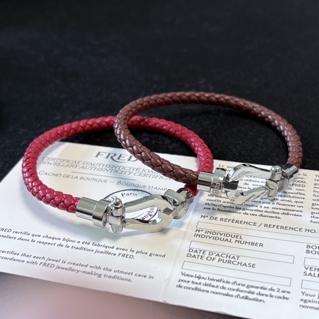 High-end Custom Silver Leather Bracelets by Fred Freder with Exclusive Logo Corset - 图片 5