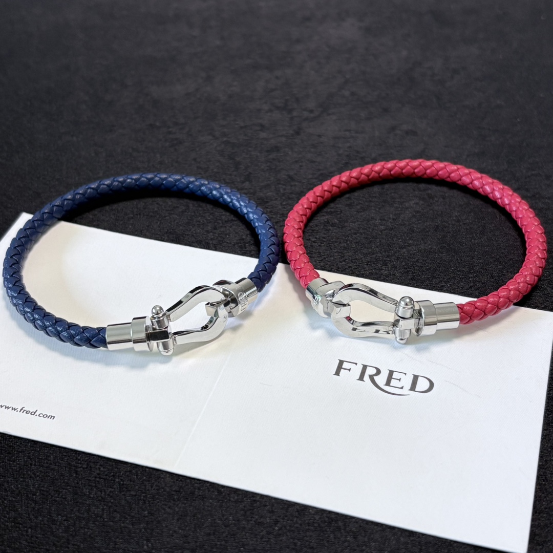 High-end Custom Silver Leather Bracelets by Fred Freder with Exclusive Logo Corset - 图片 4