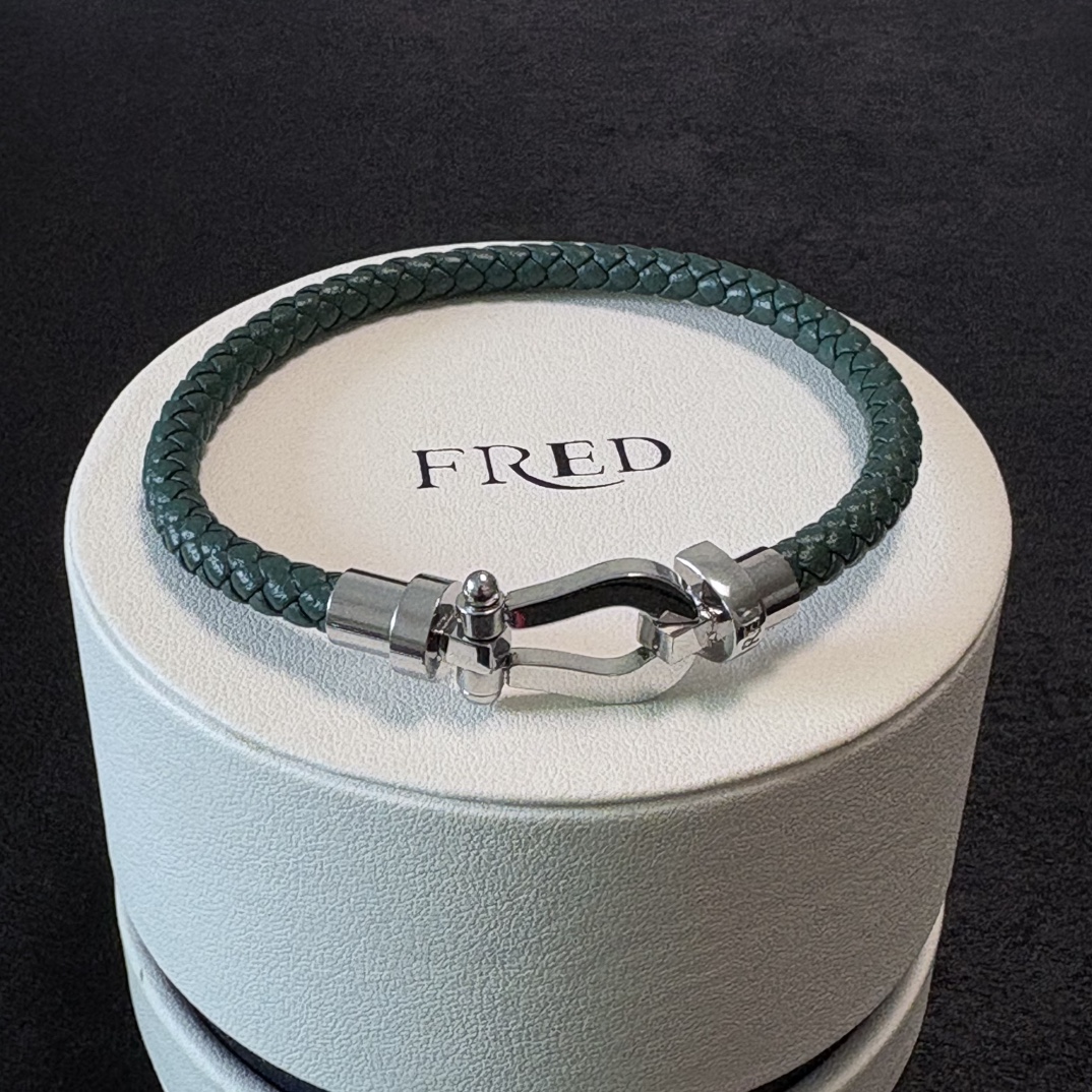 High-end Custom Silver Leather Bracelets by Fred Freder with Exclusive Logo Corset - 图片 7