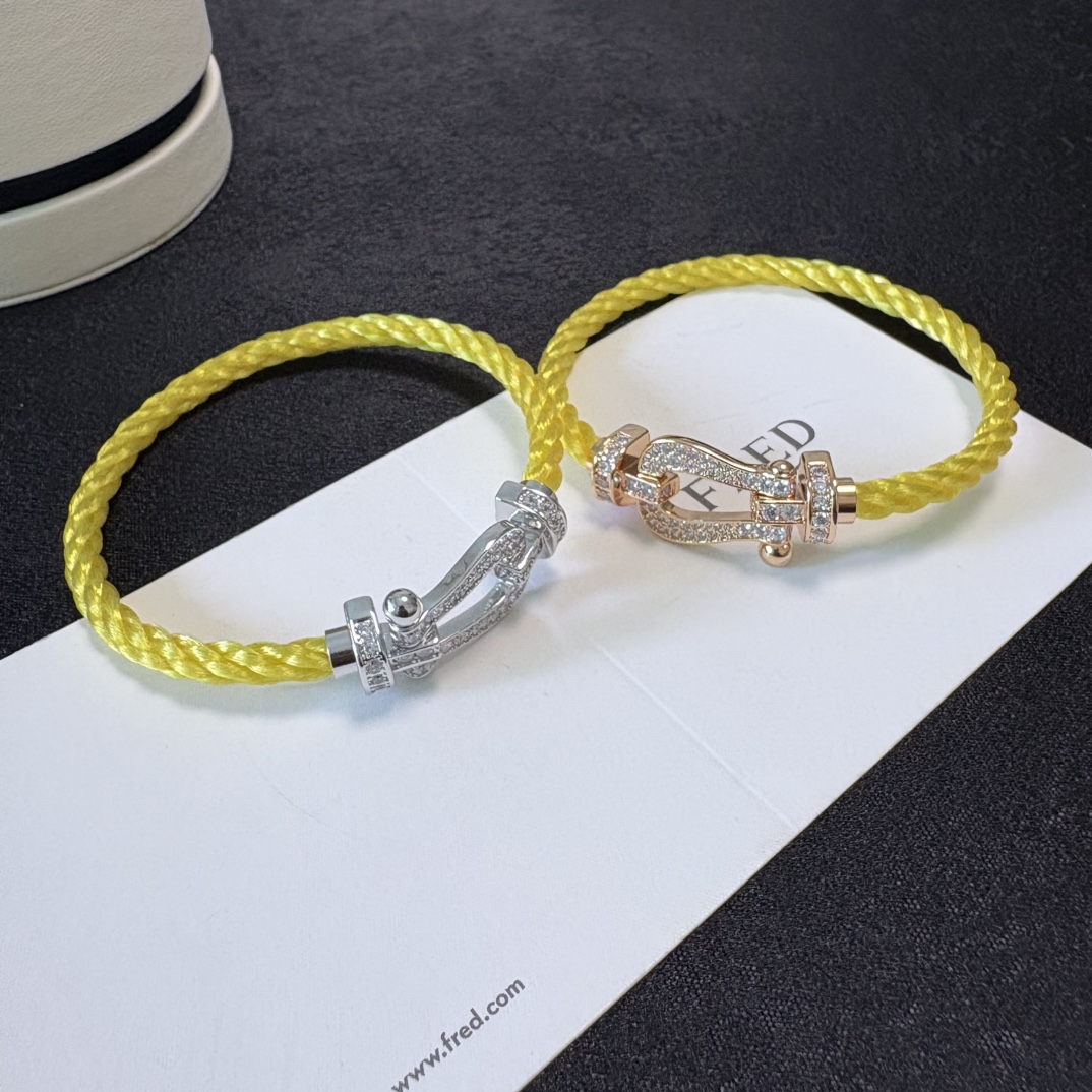 Fashionable High-End Bracelets with Drills and Gold Accents - 图片 7