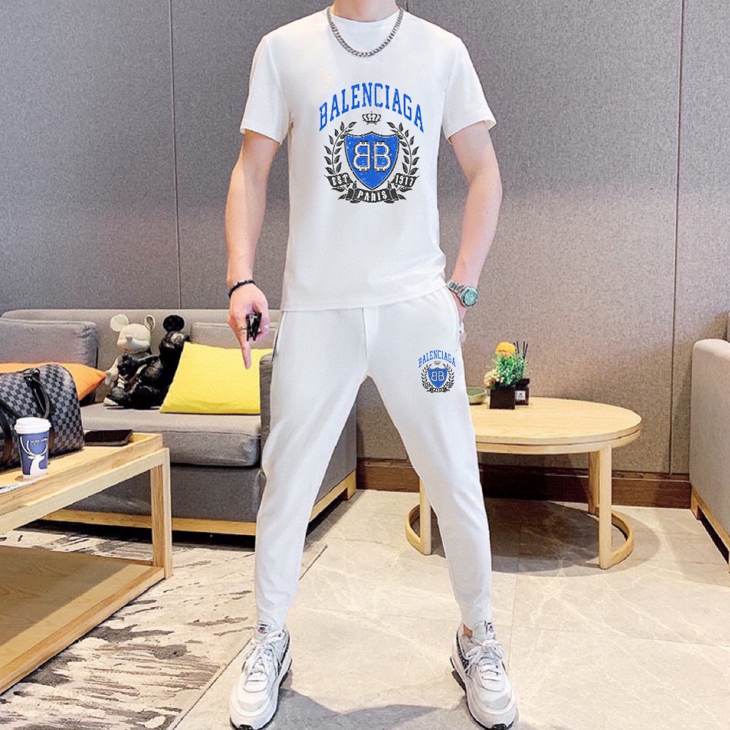 Balenciaga BALENCIAGA 巴黎世家 (胖子福音) 2025 世界知名奢侈品牌
