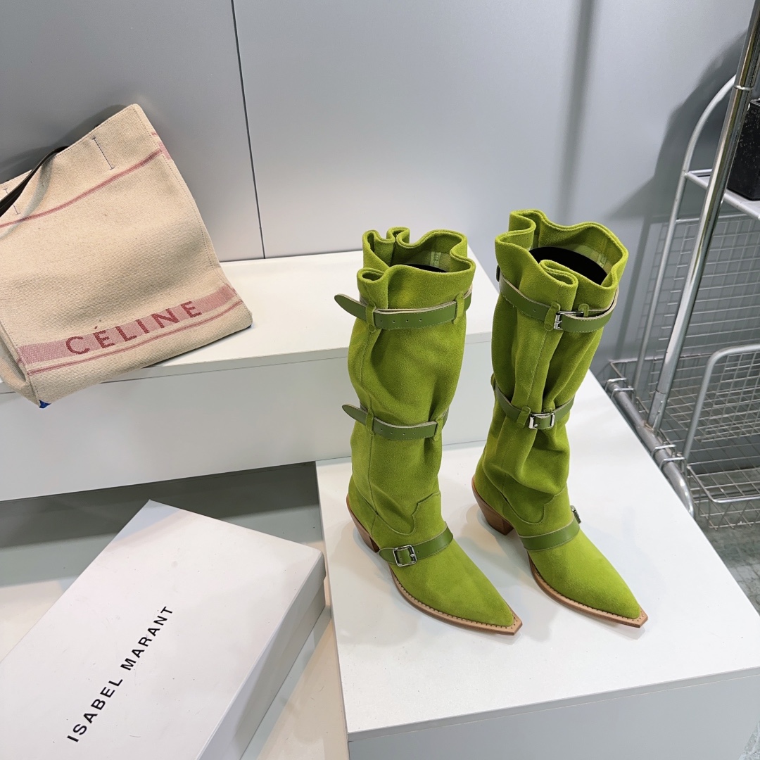 NO:477234,High quality!  Top quality R13 25 Autumn and Winter New Lazy Style Buckling European and American Style Thick Heel Boots!  Various ways to wear the straps can be adjusted at will, long or short, and loose. The pleated boot body has a casual and relaxed feeling. The metal buckle adds coolness and is very fashionable and wild. It kicks out an unruly aura. You will be chased and asked when you walk on the road~ The upper is made of imported cow back velvet/imported cowhide. The inner foot is imported imported sheepskin. The thickened leather sole from Italy. Heel height: 5cm. Number: 35-42 (40.41.42. No return or exchange) with original packaging, boots, boots, cowhide, sheepskin, Leather soles19860909高品质！顶级品质R13 25秋冬新品慵懒风扣带欧美风粗跟长靴！ 多种穿法 带子可随意调节 可长可短 可松弛 褶皱靴身自带随性松弛感 金属扣带又添酷飒劲儿 时髦得很野生 一脚蹬出不羁气场 走在路上就是会被追着问的存在~ 鞋面采用进口牛反绒/进口牛皮 内里垫脚进口羊皮 意大利进口加厚真皮大底 跟高:5cm 码数:35-42（40.41.42定不退换） 配原版包装,靴子,boots,cowhide,sheepskin,Leather soles,Women's Shoes