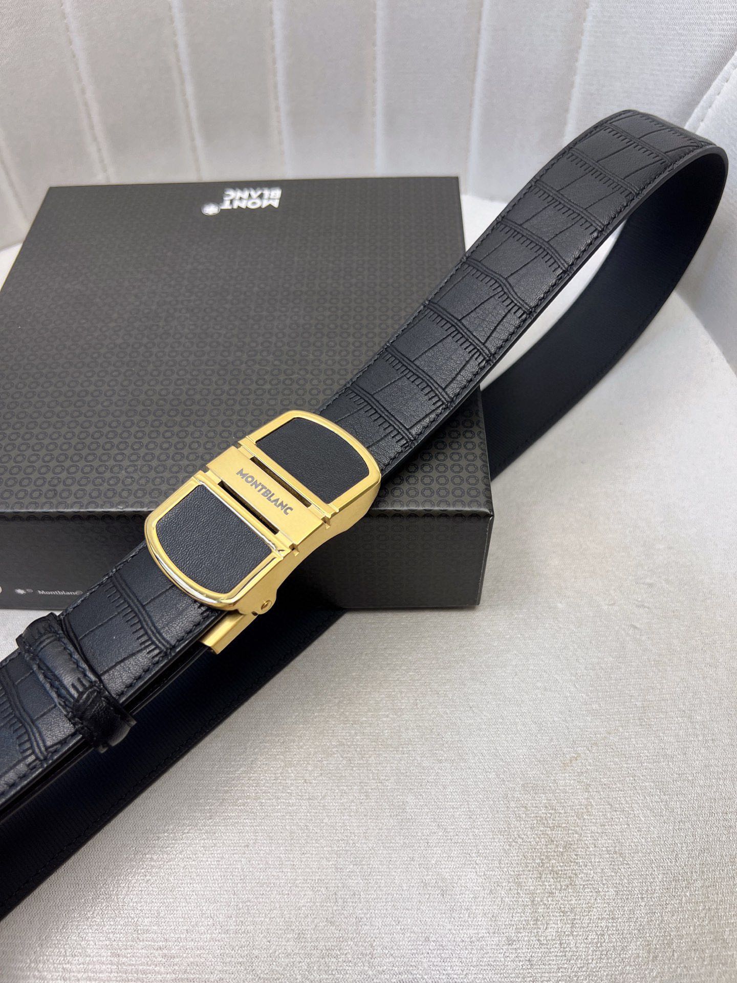 Italian Imported Cattle Belt with Automatic One-Headed Oxen-Skin Stripes - 图片 4