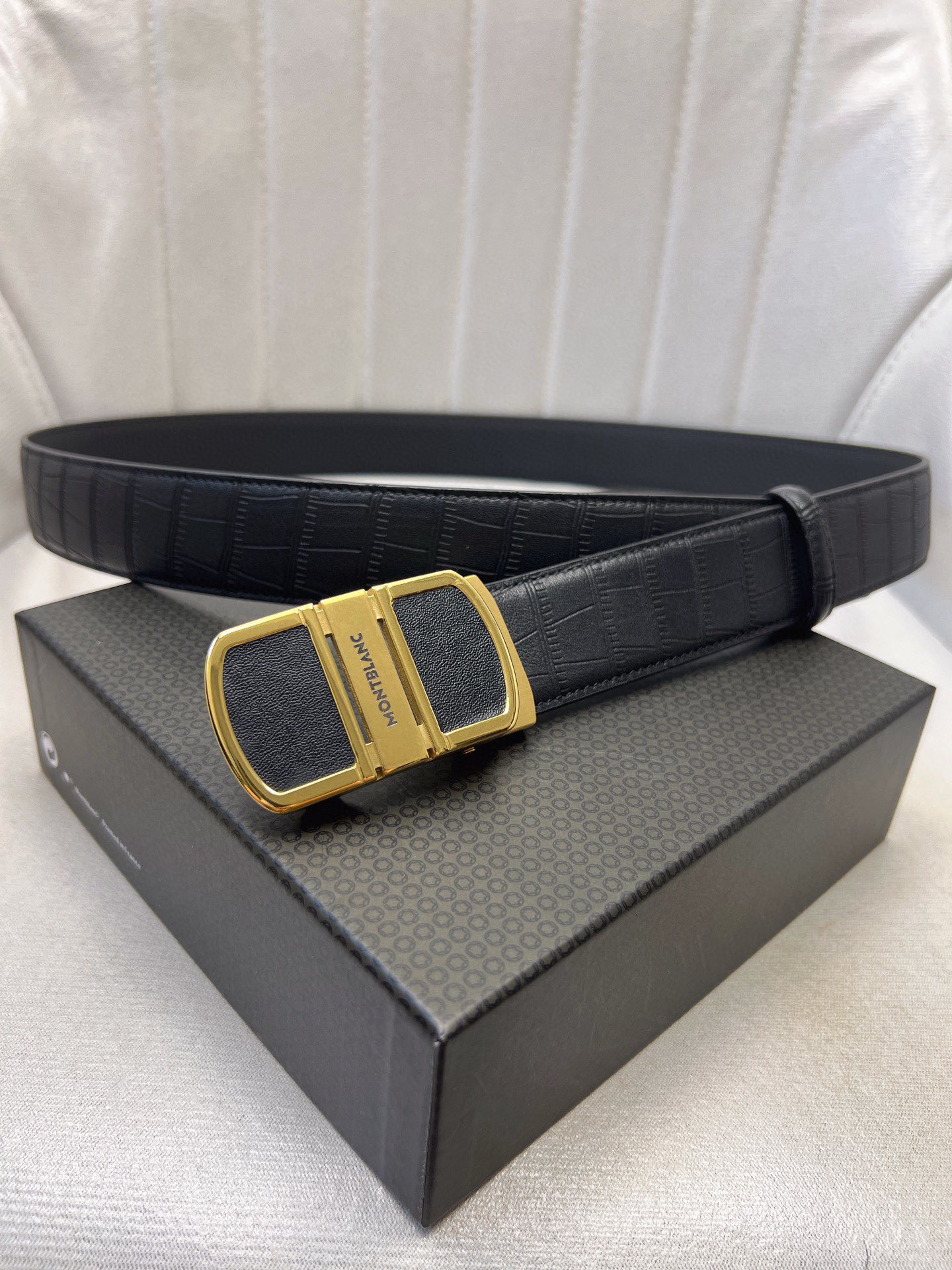 Italian Imported Cattle Belt with Automatic One-Headed Oxen-Skin Stripes - 图片 2