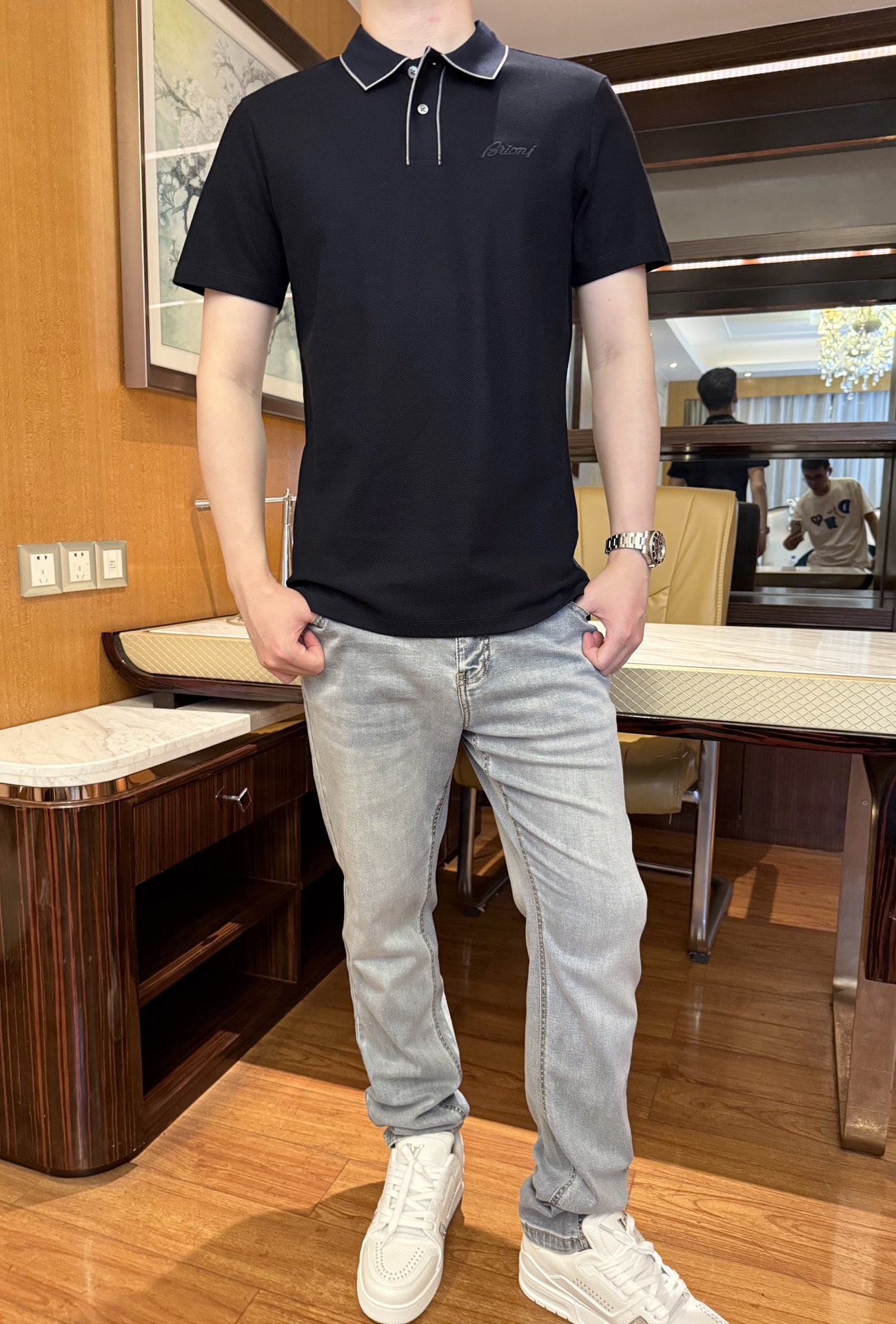 NO:452325,Brioni-2025 counter latest hot-selling Polo, London counter hot-selling items!  Selected Italian imported bead flooring fabrics with the latest designs, brand embroidery on the chest highlights taste, business and casual boutique. Size: 48-56 (model 180/wear 50, with Hong Kong Lane Crawford gift box packaging), alexander wang19860909Brioni-2025专柜最新爆款Polo出货 伦敦专柜热销单品！精选意大利进口珠地棉面料搭配最新的设计,胸口的品牌刺绣彰显品味 商务休闲精品.尺码:48-56（模特180/穿50,配香港连卡佛礼盒包装）,,alexander wang,Men's clothing