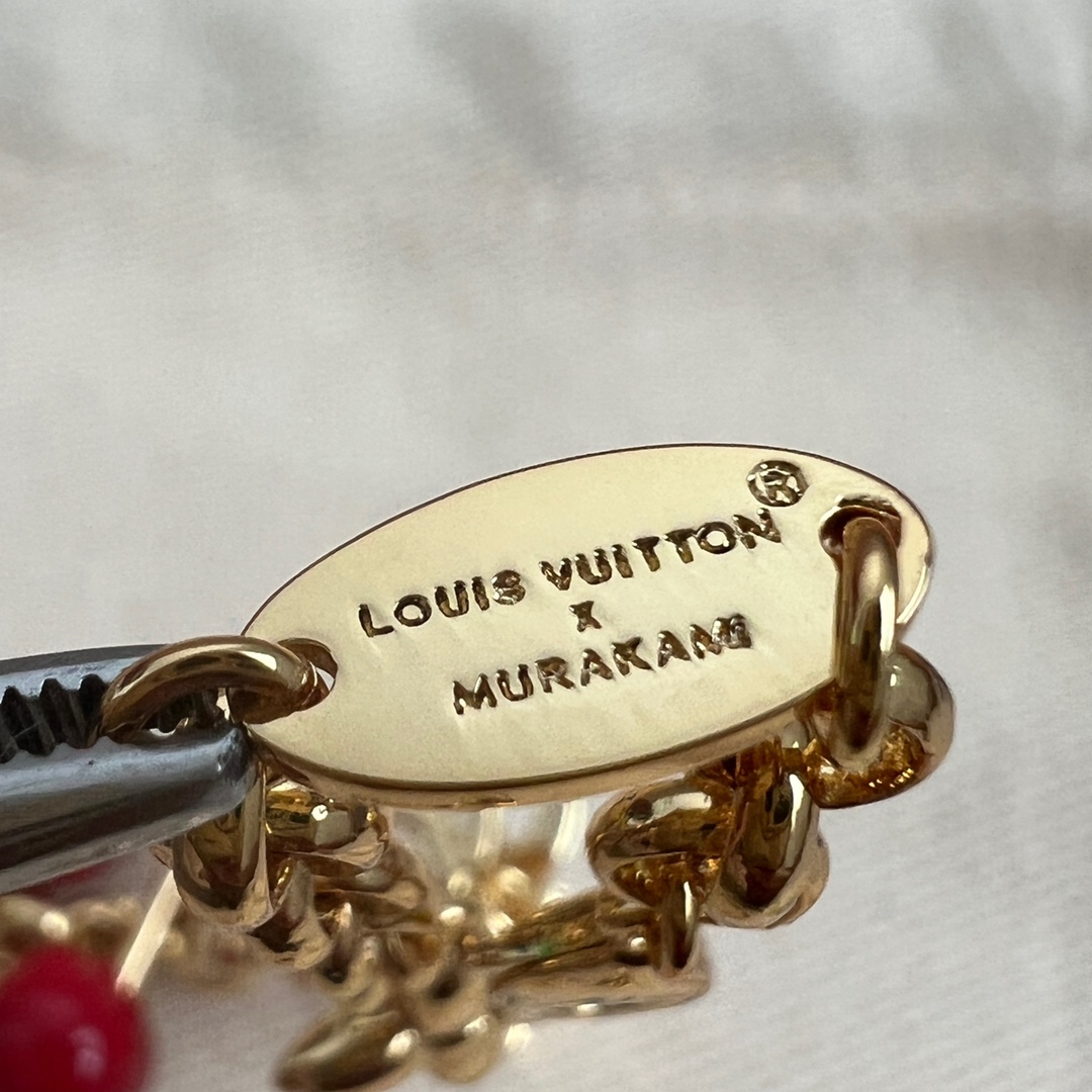 【】原单货 LV 手链🔹🔹Louis Vuitton 路易威登 🔹专柜一致材质 火爆款出货 设计独特 复