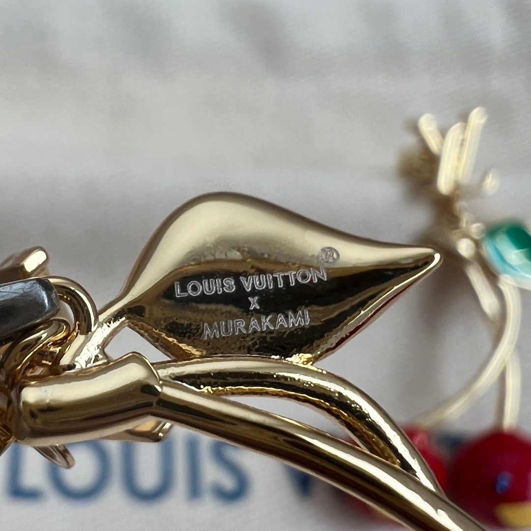 【】原单货 LV 耳钉🔹🔹Louis Vuitton 路易威登 🔹专柜一致材质 火爆款出货 设计独特 复