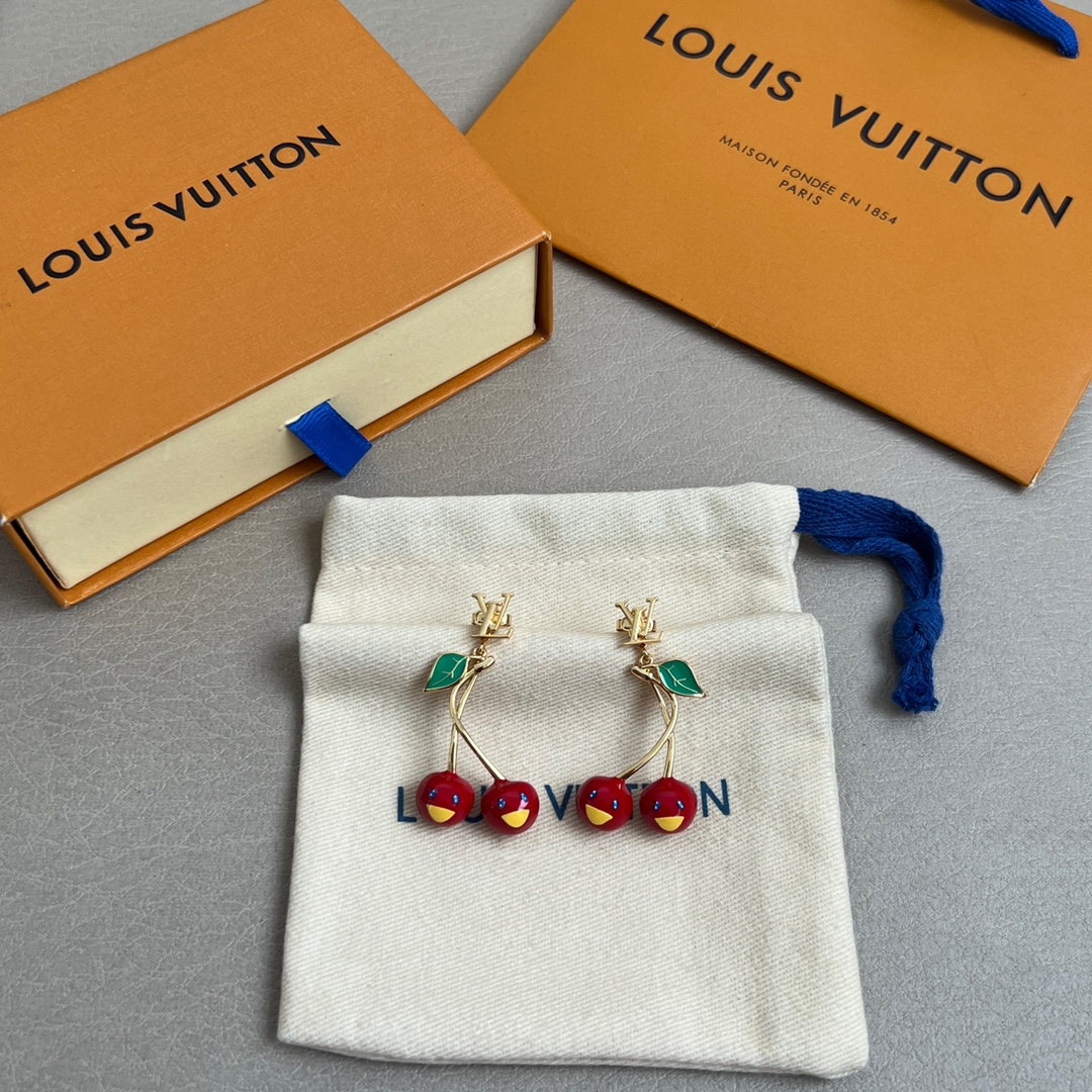 【】原单货 LV 耳钉🔹🔹Louis Vuitton 路易威登 🔹专柜一致材质 火爆款出货 设计独特 复
