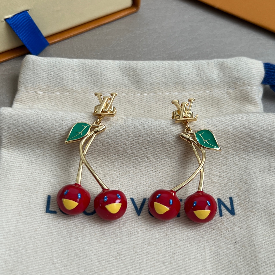 【】原单货 LV 耳钉🔹🔹Louis Vuitton 路易威登 🔹专柜一致材质 火爆款出货 设计独特 复