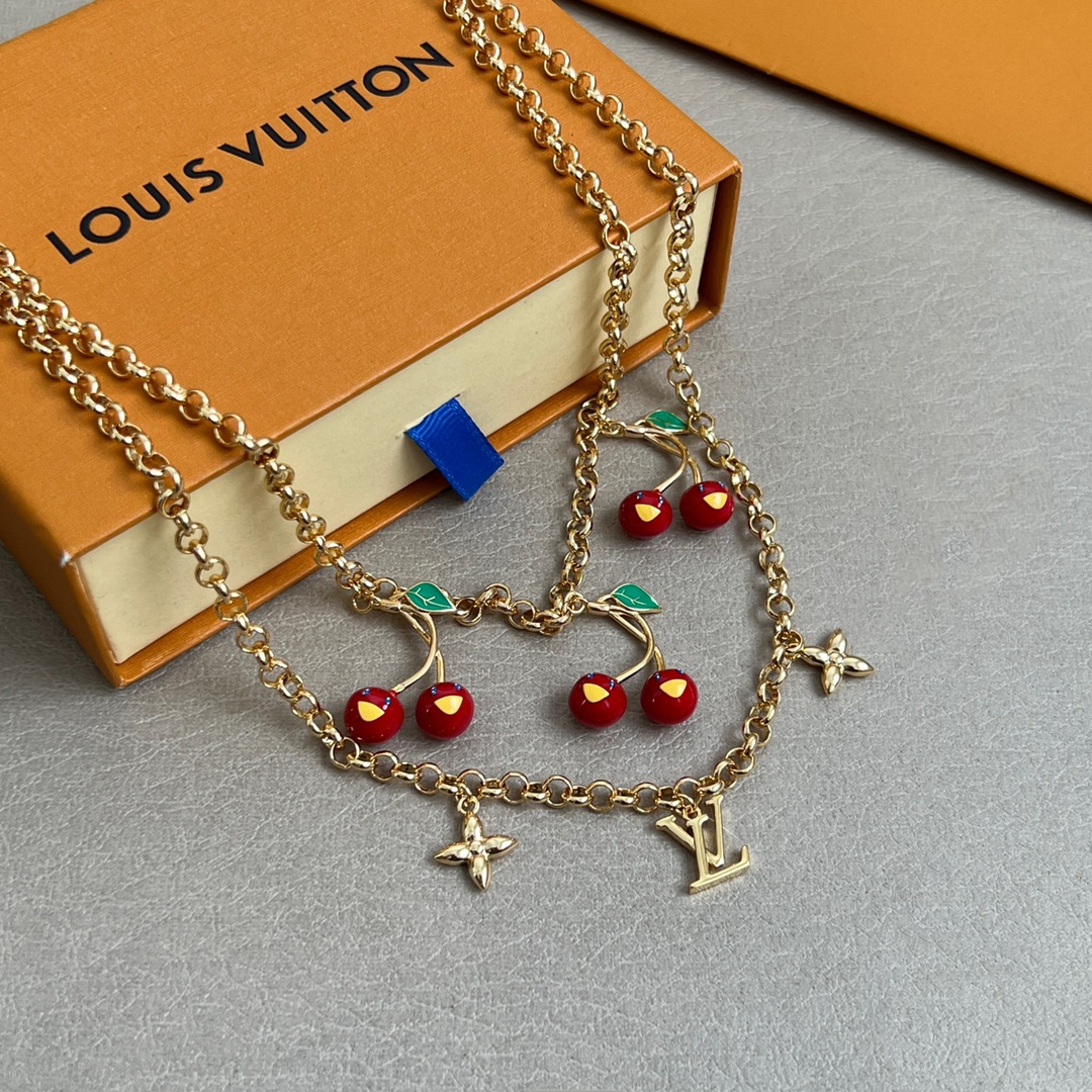 【】原单货 LV 项链🔹🔹Louis Vuitton 路易威登 🔹专柜一致材质 火爆款出货 设计独特 复