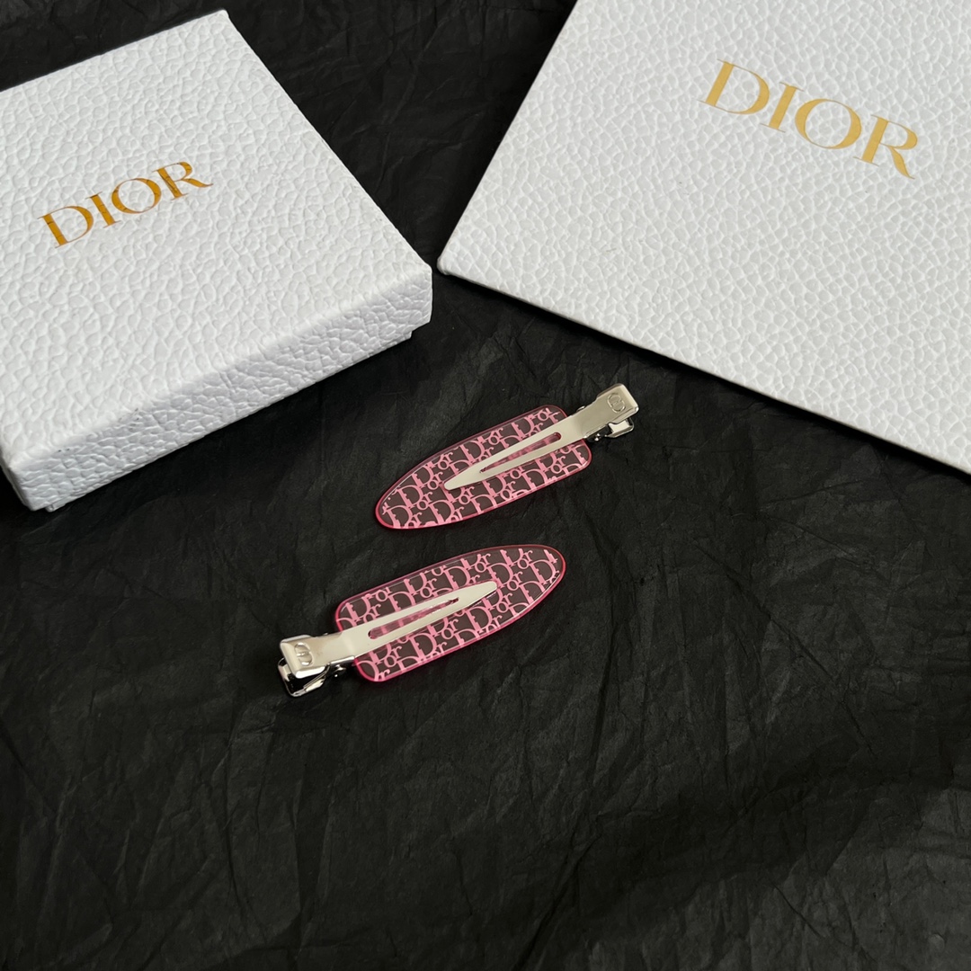 【】一对👑Dior 迪奥 发夹 专柜一致上新 精选原版一致 黄铜材质 甜美气质高雅