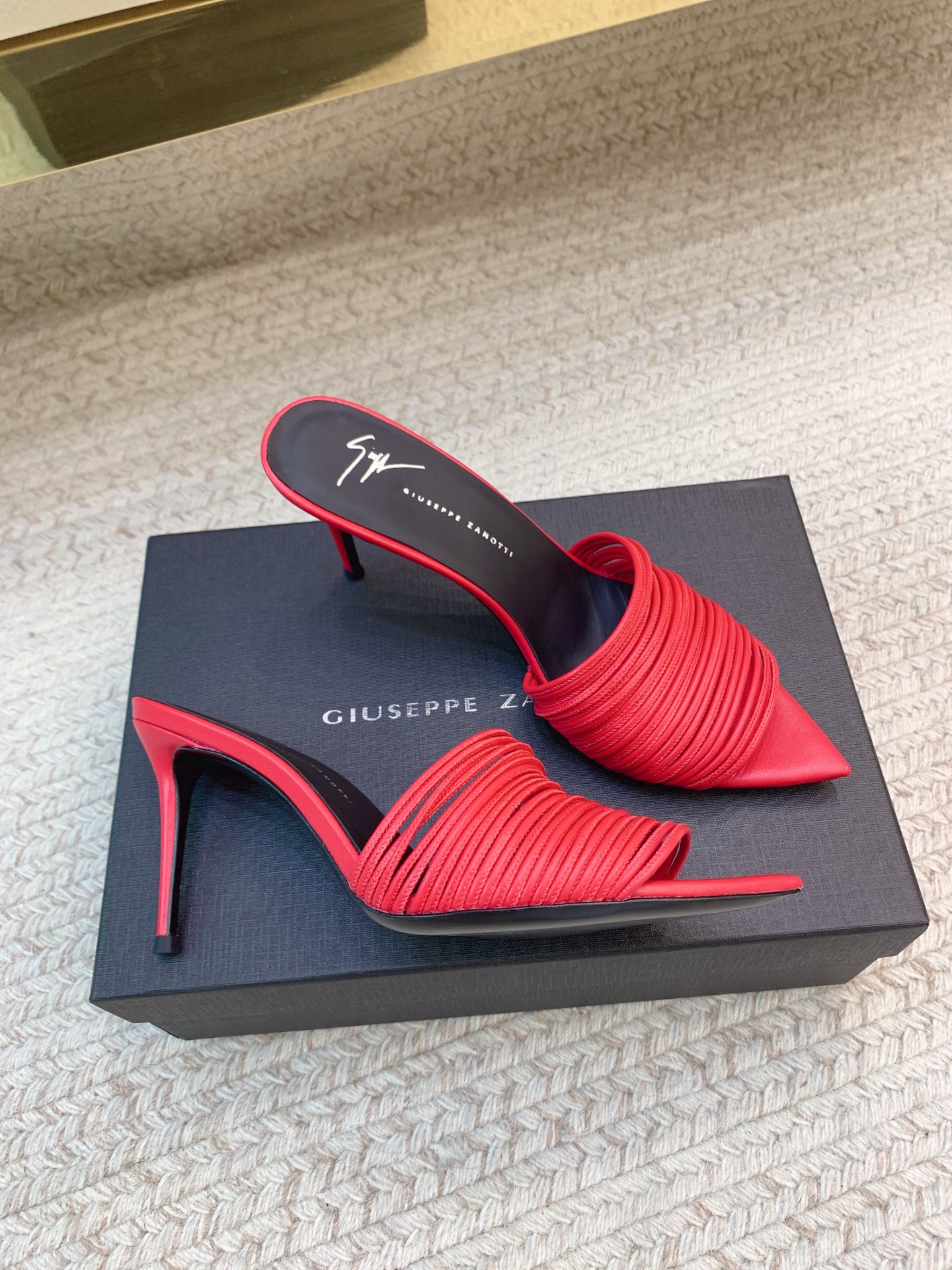 High-Quality Giuseppe Zanotti SS25 Threaded Slippers in Various Sizes