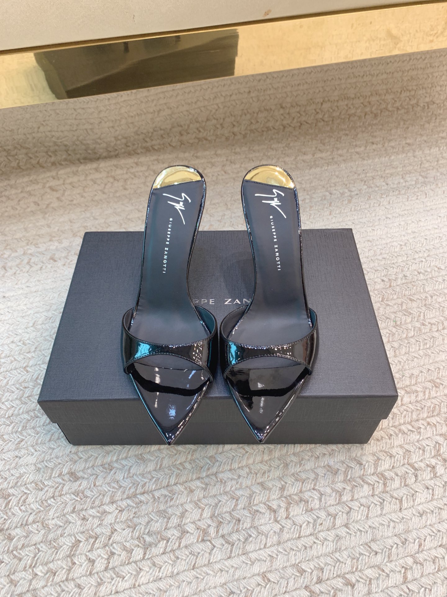 High-Quality Giuseppe Zanotti SS25 Heels and Slippers in Various Sizes, 744 Available - 图片 5