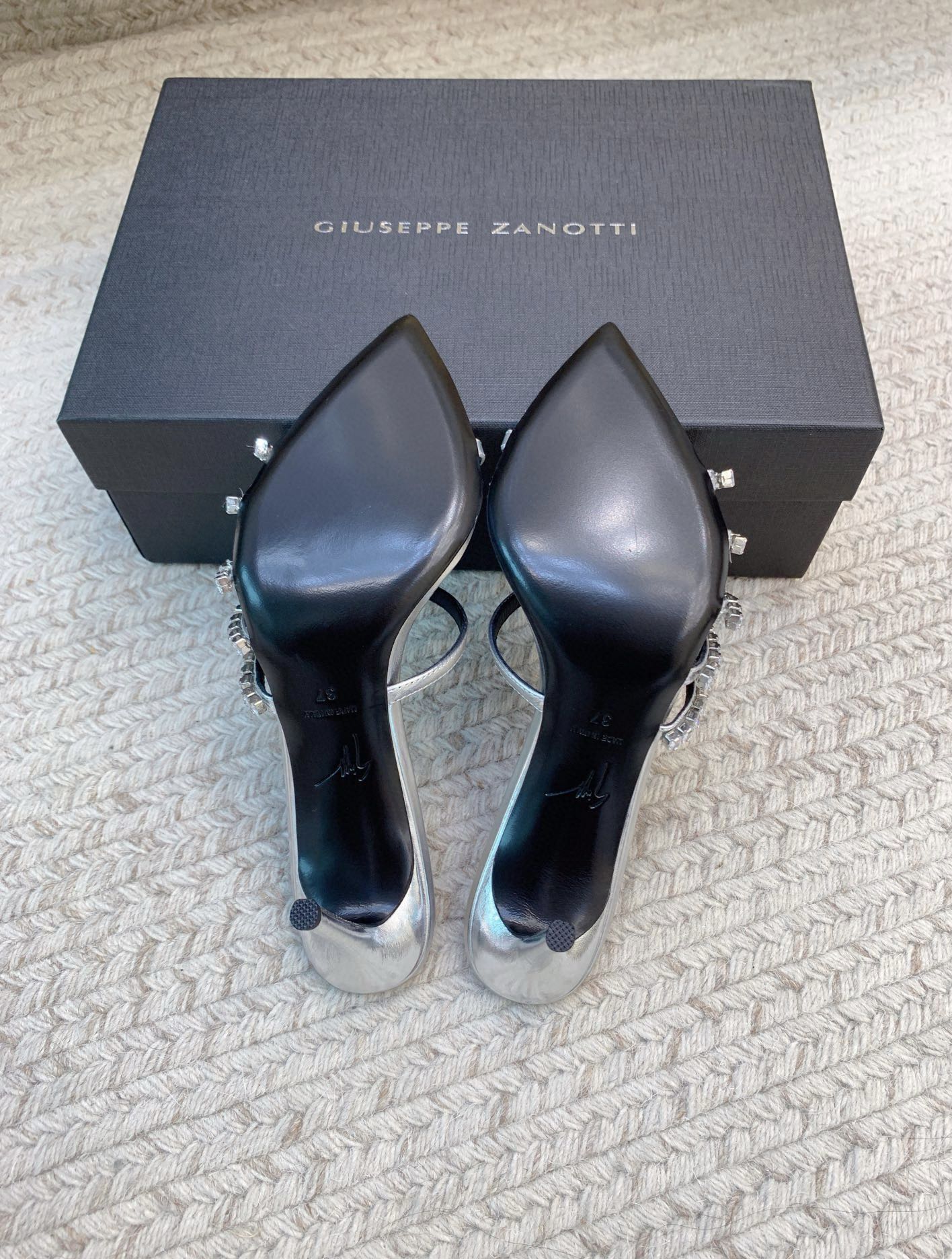 Luxury Diamond Belt Slippers by Giuseppe Zanotti: Premium Quality, Imported Leather, 8.5cm Heel - 图片 4