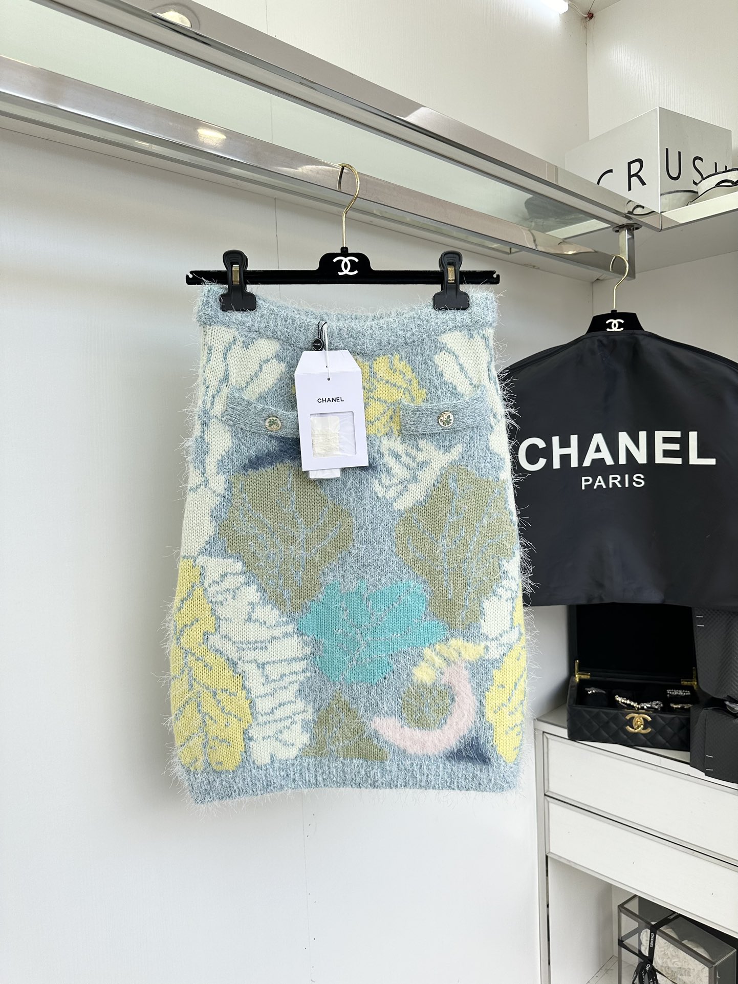 Chanel-Style Women's Two-Piece Set: Elegant Floral Embossed Top and Skirt 8 i1752433604 8699 6