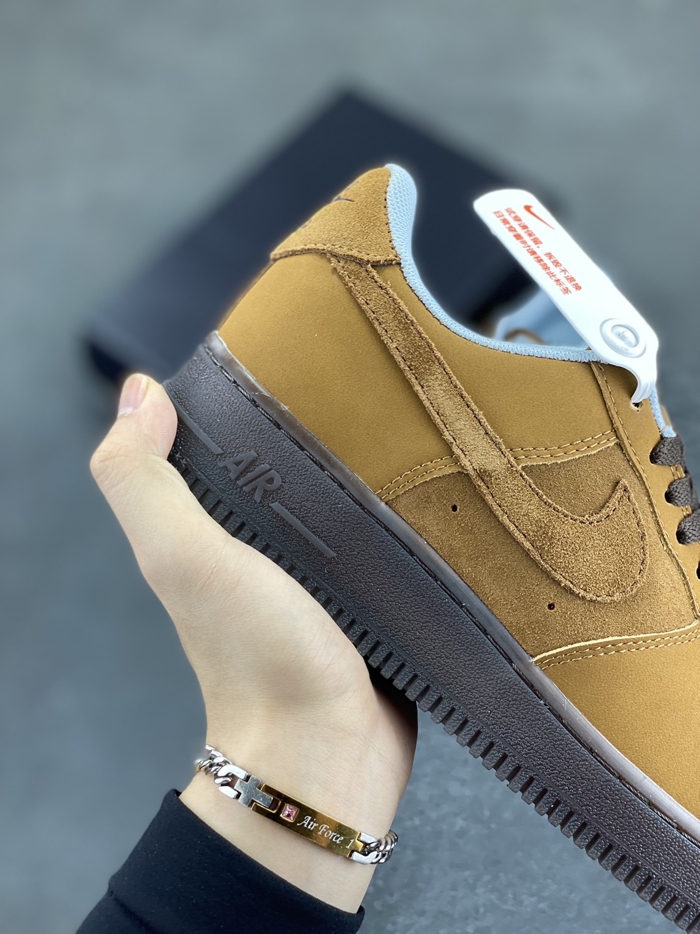 图片[6]-Air Force 1\’ 07 棕褐 原楦头原纸板 打造纯正空军版型 专注外贸渠道 全掌内置蜂窝气垫 #原盒配件 原厂中底钢印、拉帮完美 货号：IB4617-222 尺码：36 36.5 37.5 38 38.5 39 40 40.5 41 42 42.5 43 44 44.5 45-选品中心