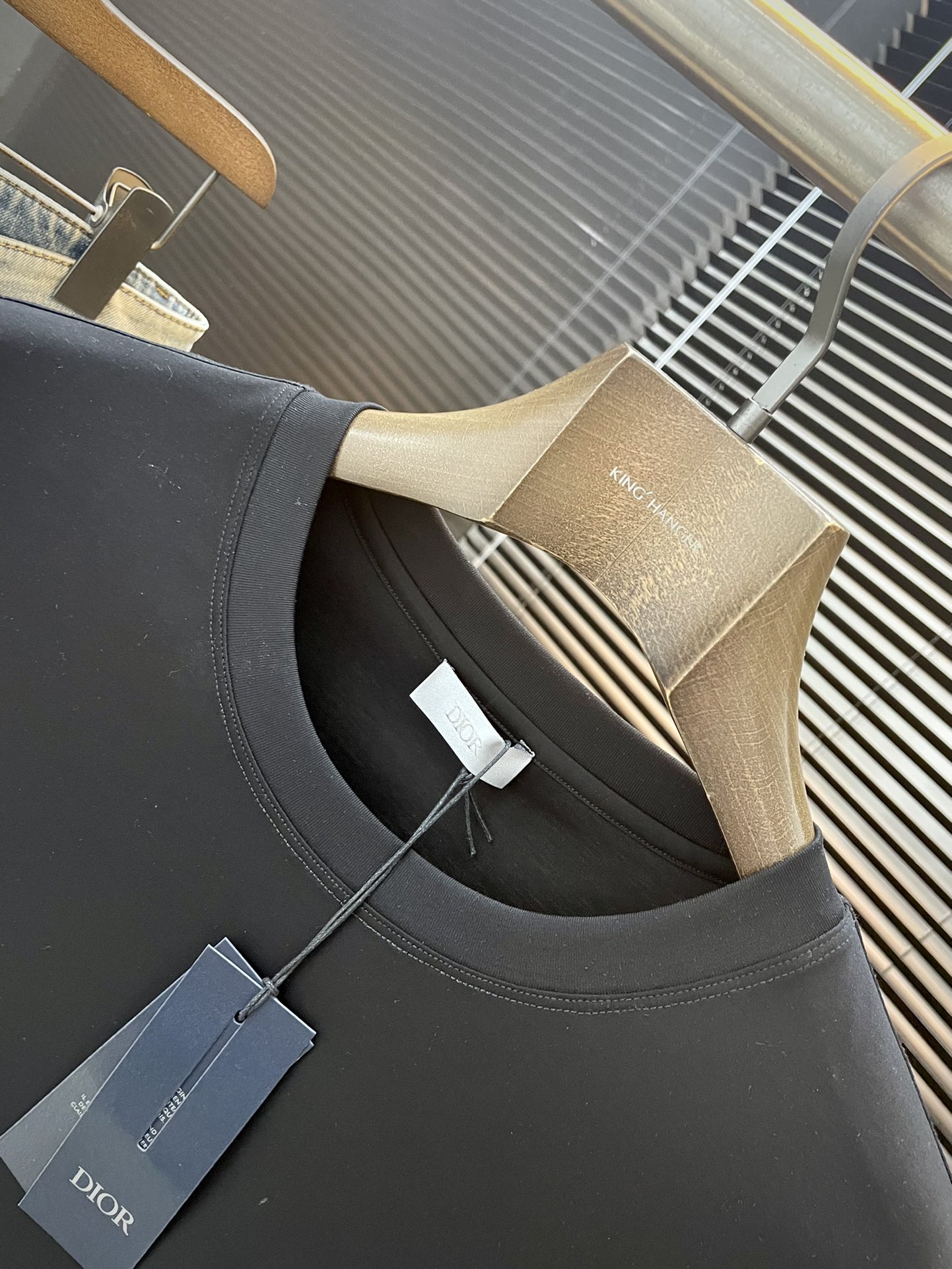  ♠ Dior-（迪奥）系列 VIP高级定制 2025春夏季新款短袖  百搭款式 任何人都可以轻松驾驭 