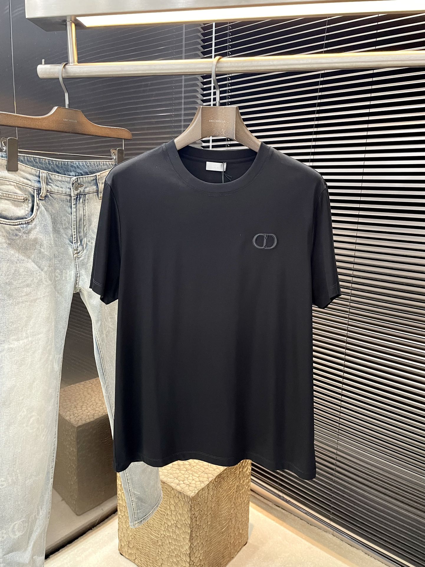  ♠ Dior-（迪奥）系列 VIP高级定制 2025春夏季新款短袖  百搭款式 任何人都可以轻松驾驭 