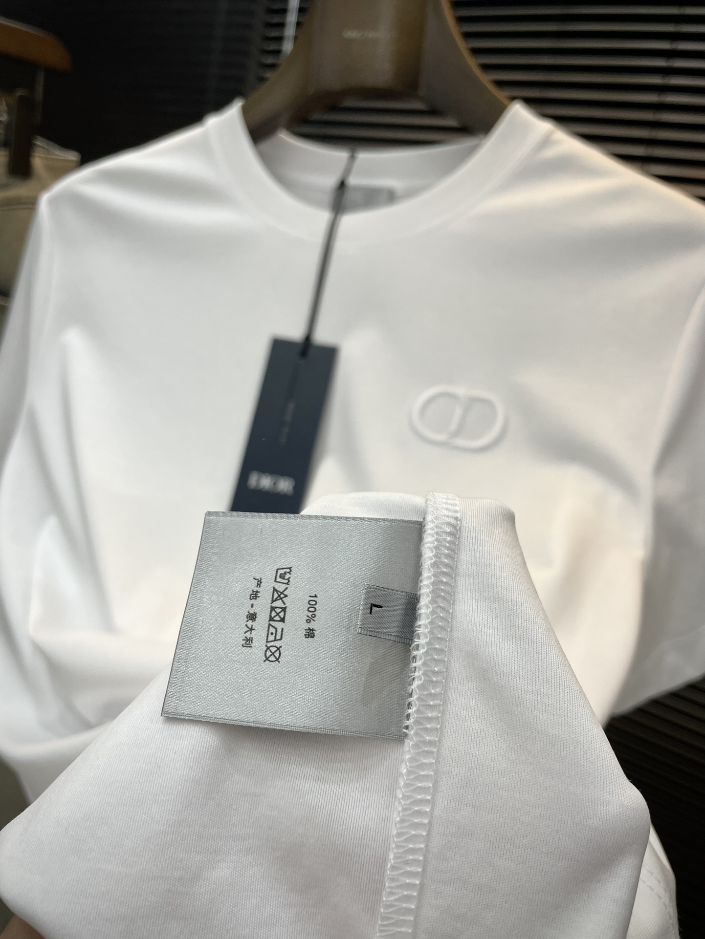  ♠ Dior-（迪奥）系列 VIP高级定制 2025春夏季新款短袖  百搭款式 任何人都可以轻松驾驭 