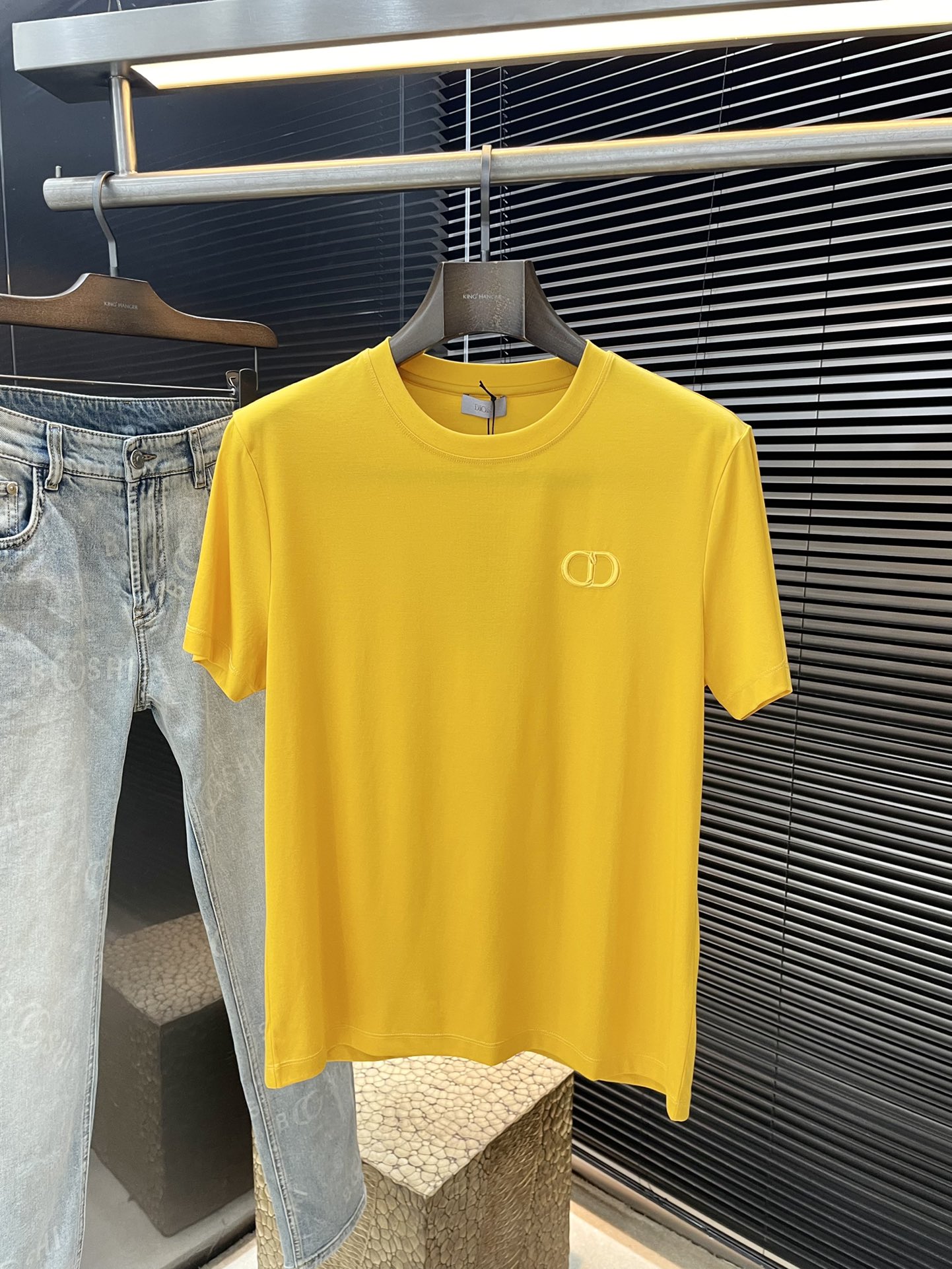  ♠ Dior-（迪奥）系列 VIP高级定制 2025春夏季新款短袖  百搭款式 任何人都可以轻松驾驭 