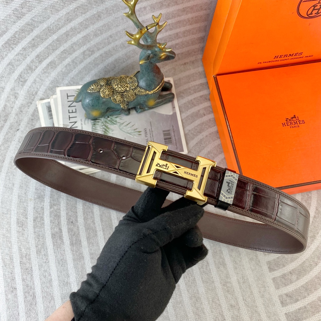 爱马仕💕 特种皮腰带系列 ，原厂五金精品不锈钢扣，手感柔软舒适 宽3.8CM。