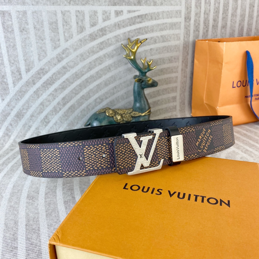 LV💕 特种皮腰带系列 ，原厂五金精品不锈钢扣，手感柔软舒适 宽3.8CM。