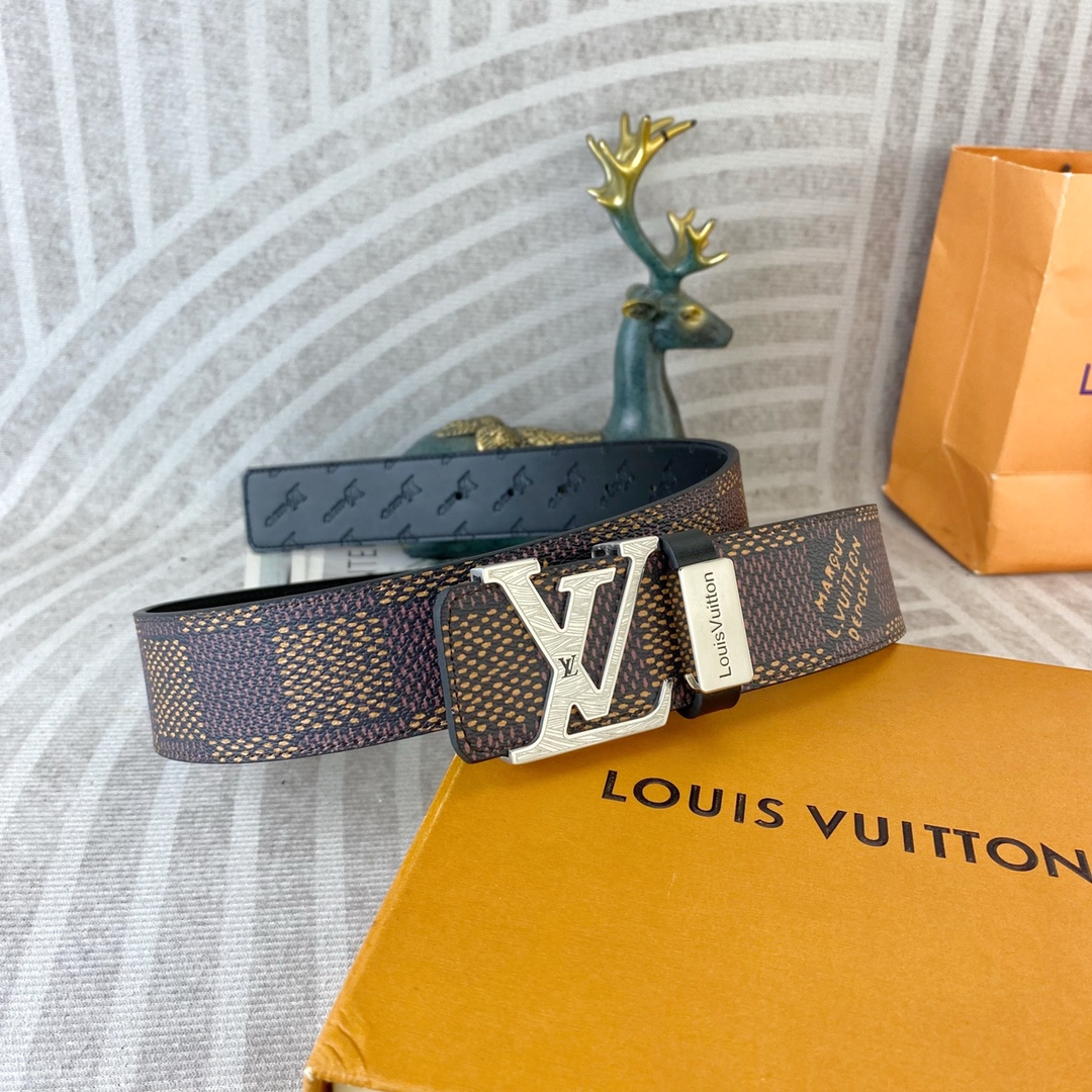 LV💕 特种皮腰带系列 ，原厂五金精品不锈钢扣，手感柔软舒适 宽3.8CM。